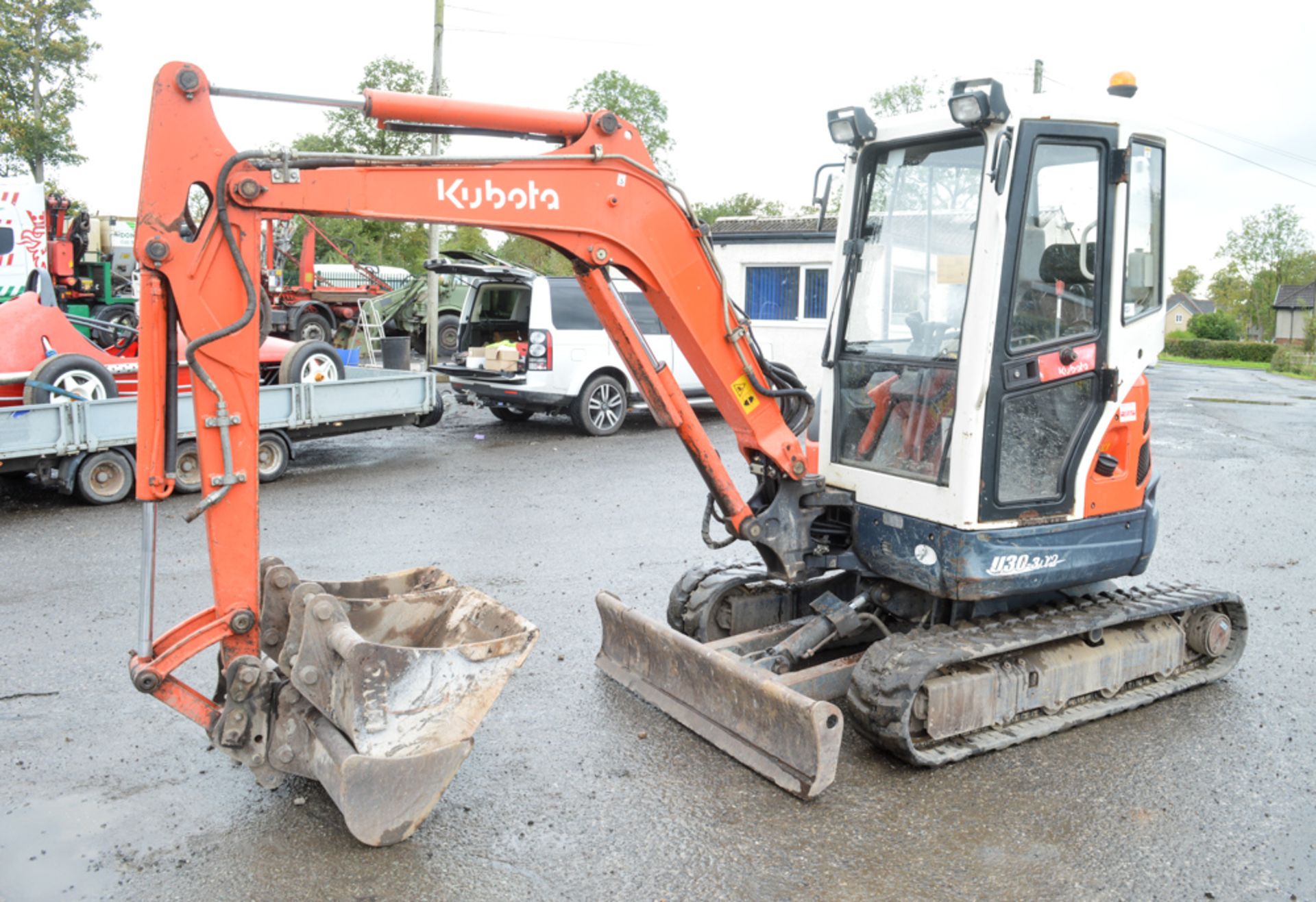 Kubota U30-3 3 tonne rubber tracked mini excavator Year: 2011 S/N: 80381 Recorded Hours: 2690 blade,