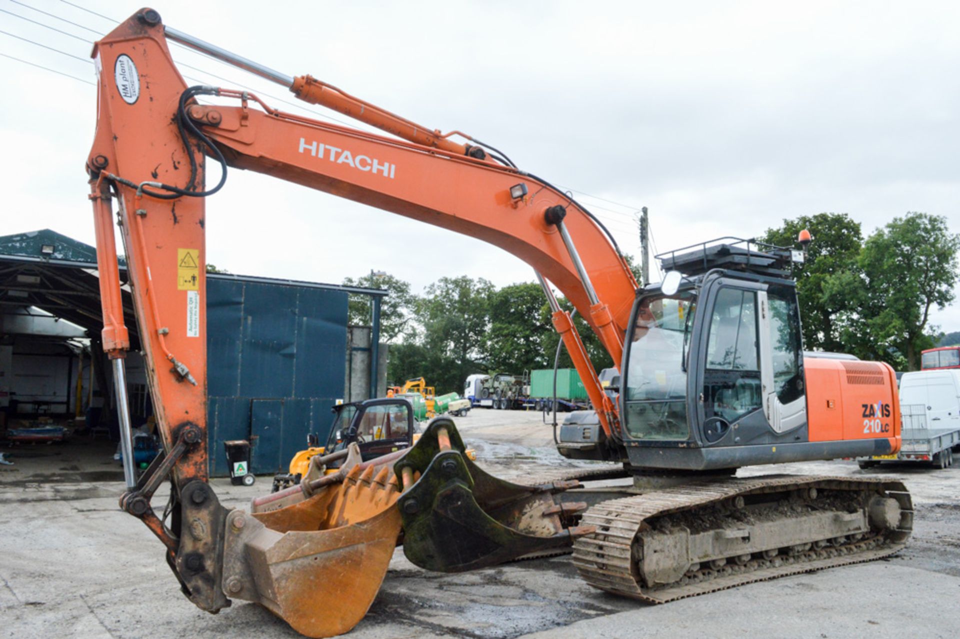 Hitachi Zaxis 210LC 21 tonne steel tracked excavator Year: 2008 S/N: 601306 Recorded Hours: 6876