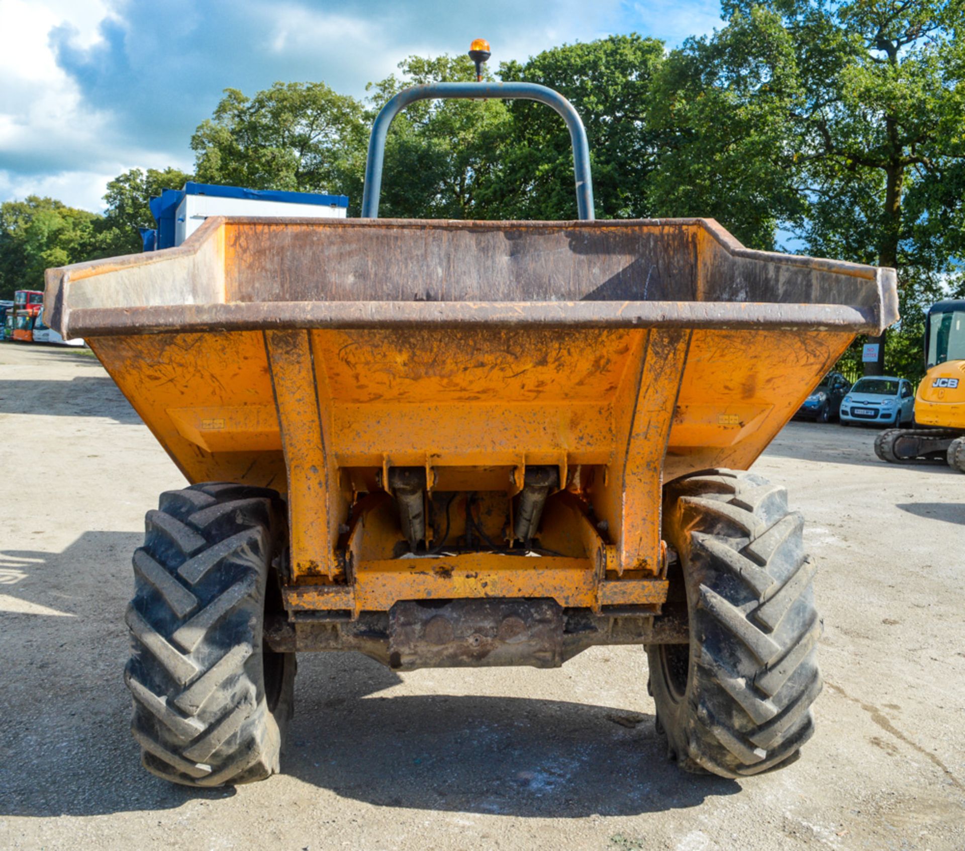 Benford Terex 6 tonne straight skip dumper Year: 2005 S/N: E501ET086 Recorded Hours: 2935 DPR061 - Image 5 of 13