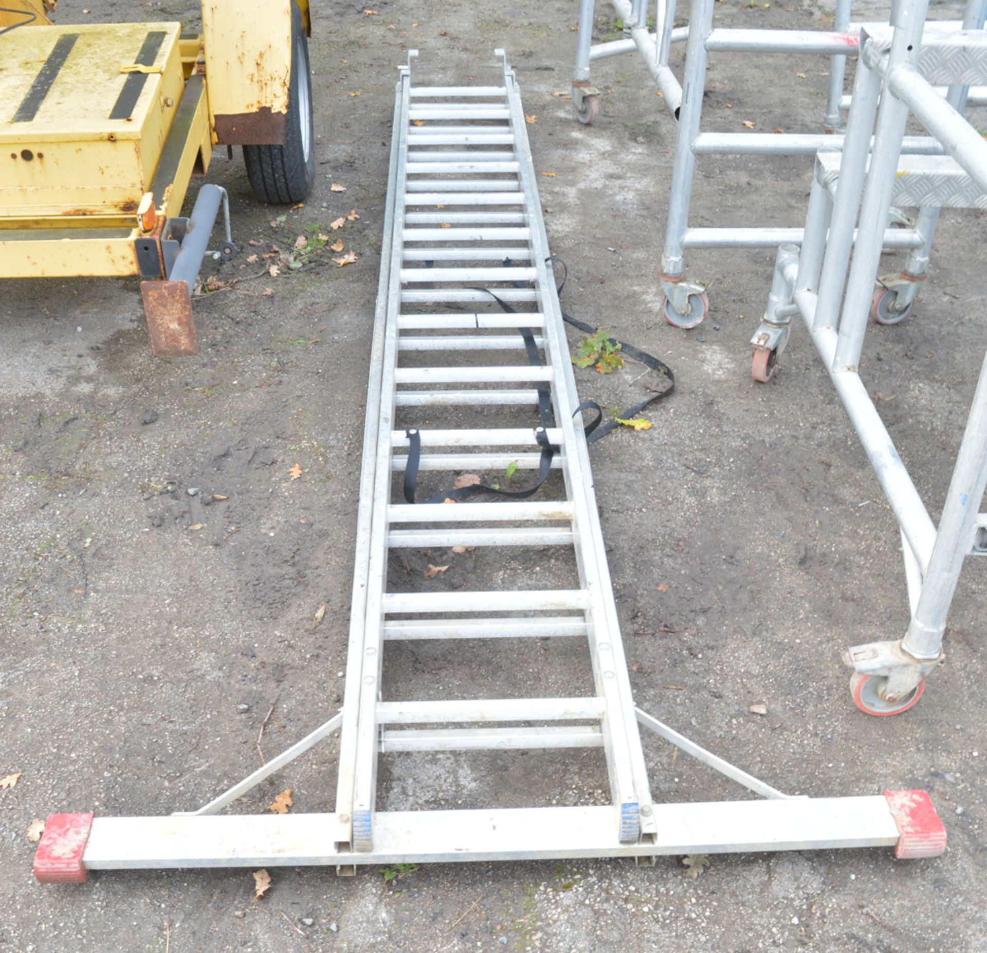 Aluminium 2 stage 13 tread step ladder A562609