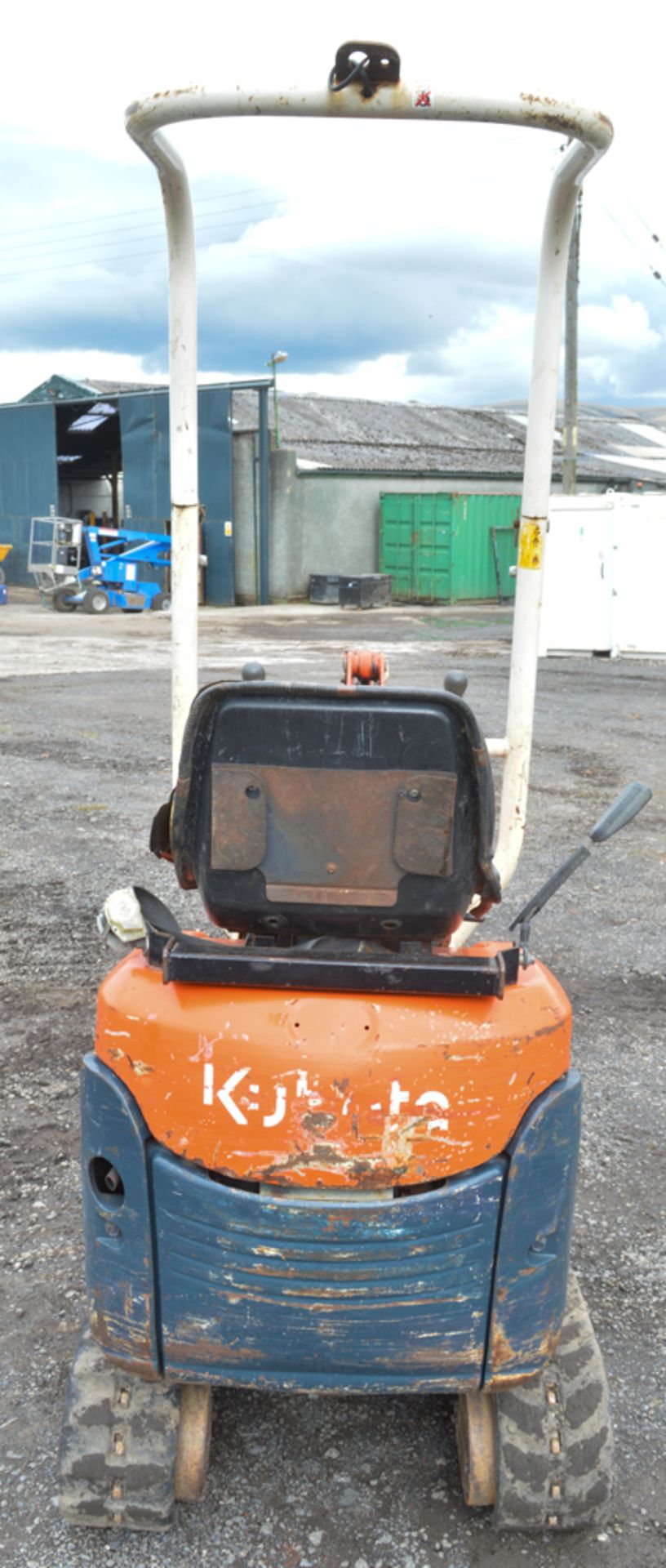 Kubota K008-3 1 tonne rubber tracked micro excavator Year: 2008  S/N: 18704 Recorded hours : 3352 - Bild 6 aus 11