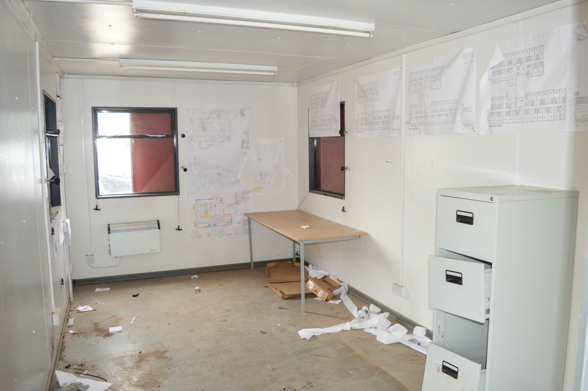 32 ft x 10 ft steel anti vandal jack leg site office unit Comprising of: 2 offices GT457312 ** Doors - Image 5 of 9