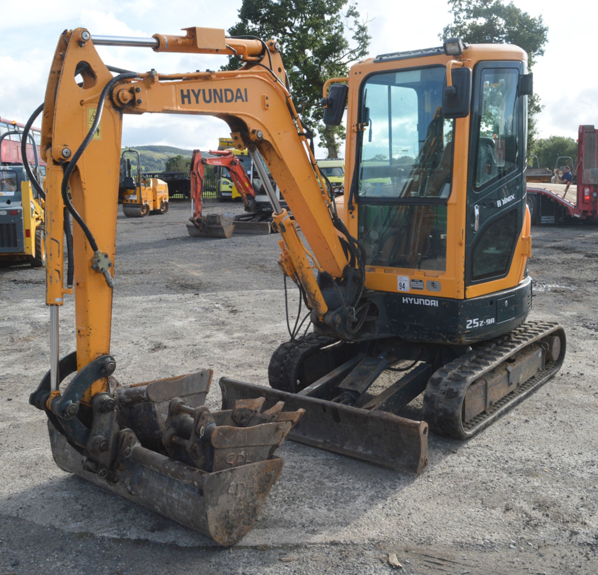 Hyundai Robex 25z-9A 2.5 tonne rubber tracked mini excavator  Year: 2014 S/N: E0000182 Recorded