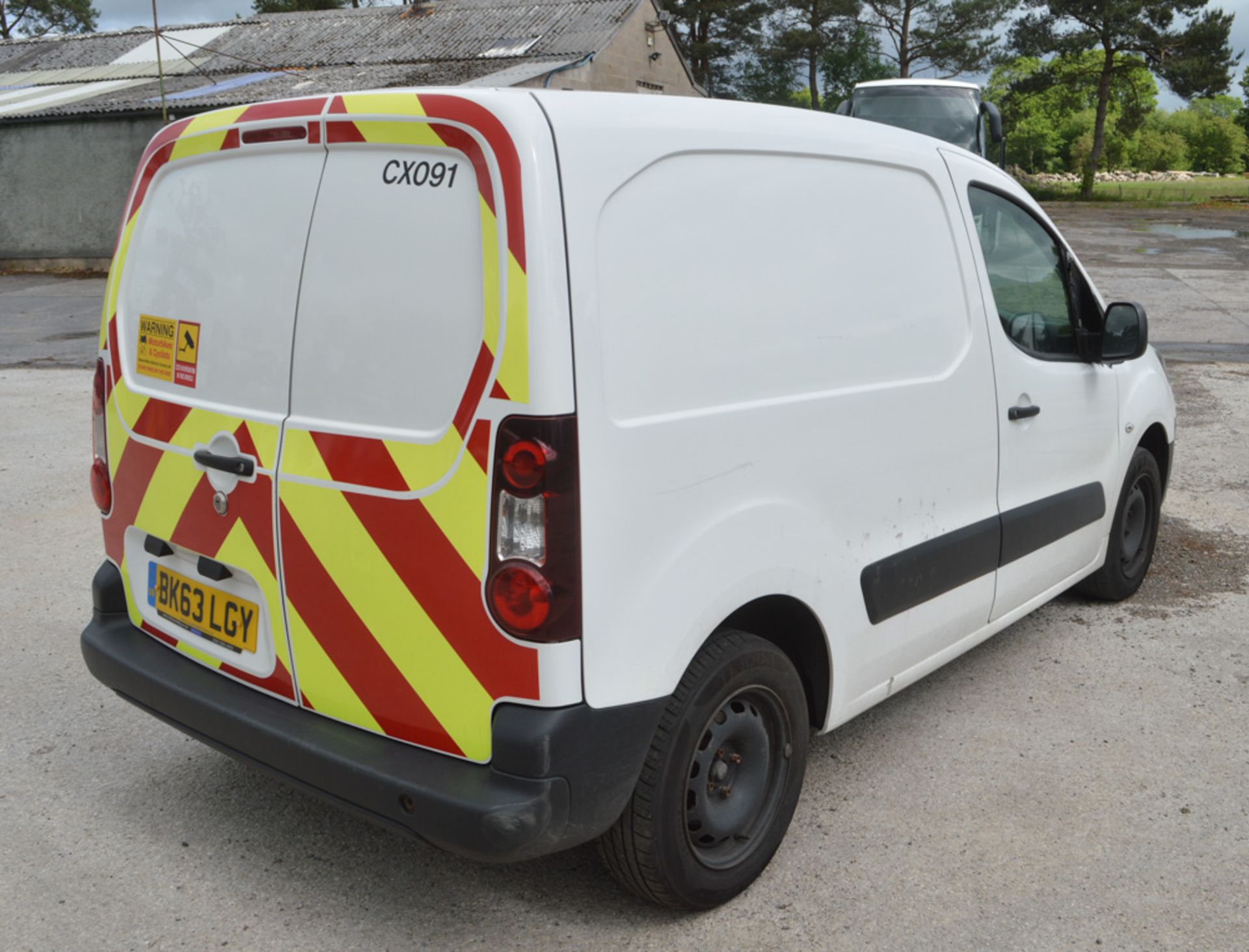 Peugeot Partner 1.6 HDi Professional diesel van  Registration Number: BK63 LGY Date of Registration: - Image 4 of 7