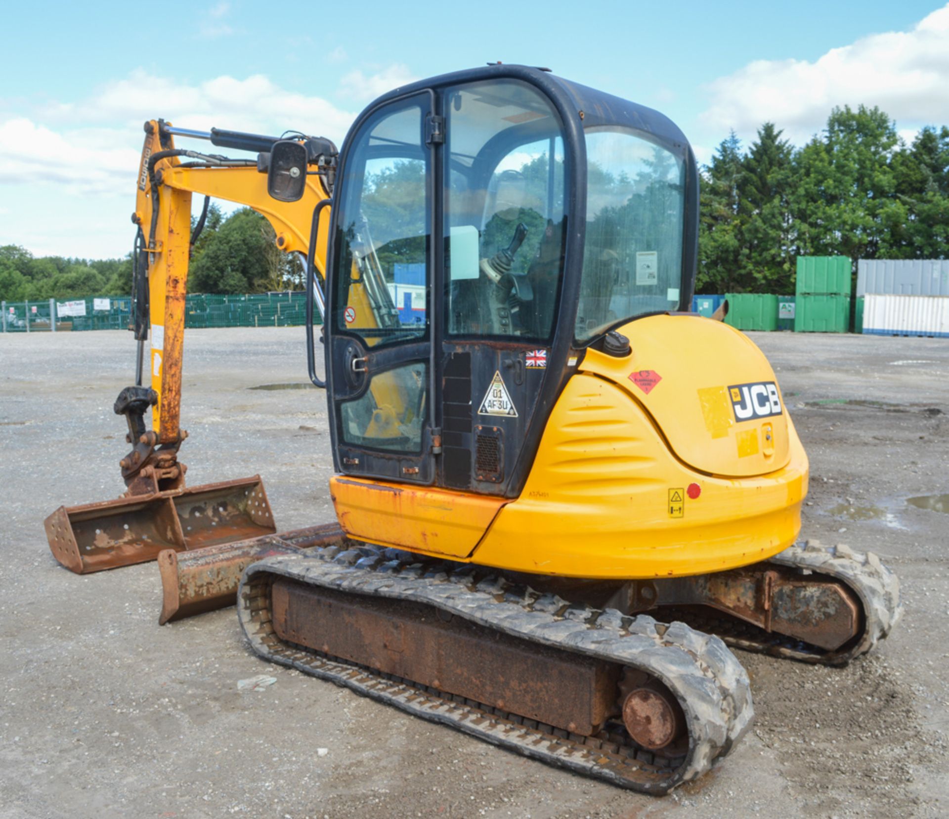 JCB 8050 RTS 5 tonne zero tail swing rubber tracked midi excavator Year: 2012 S/N: 1741669 - Image 2 of 11