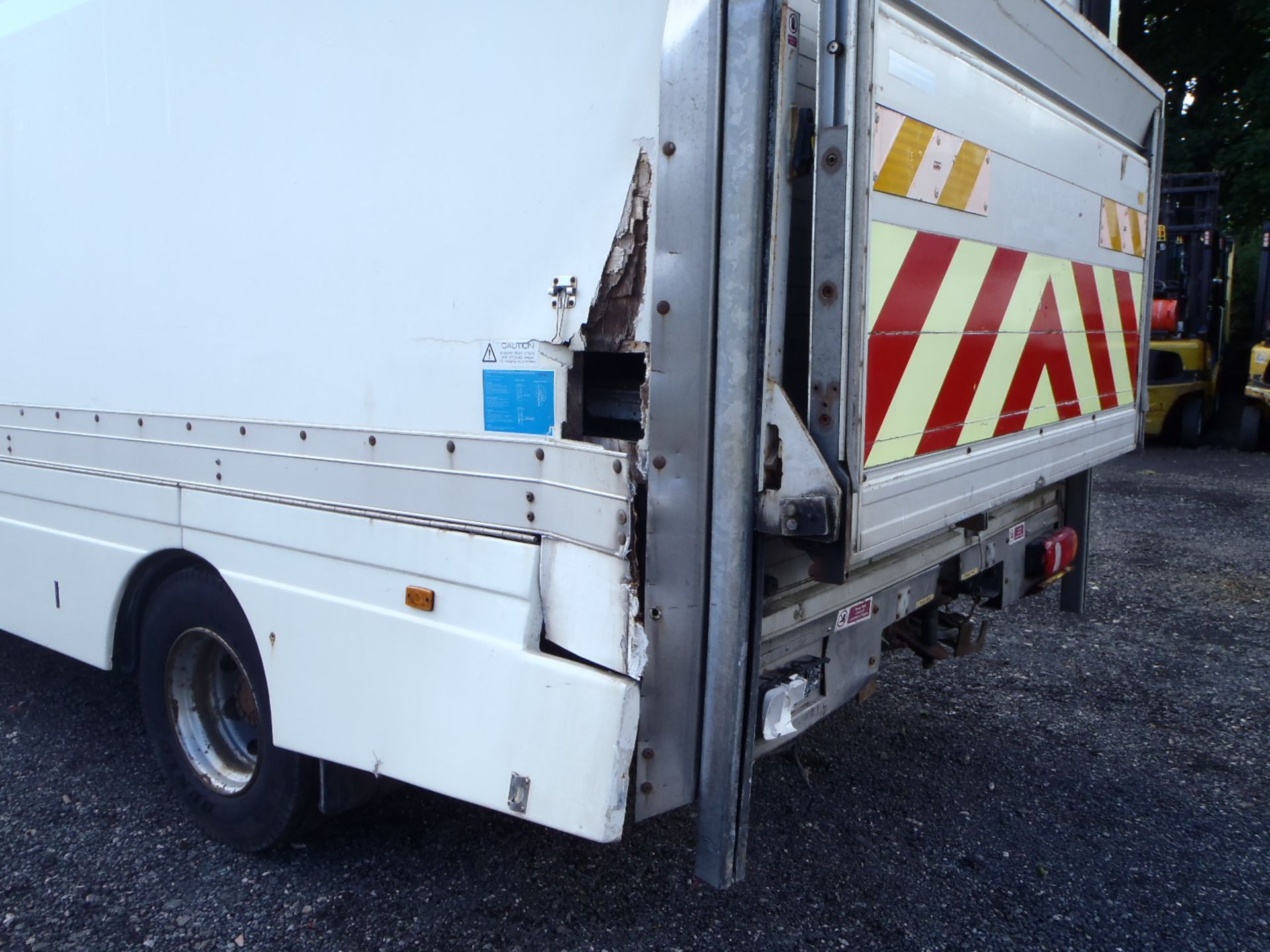 DAF 45.180 10 tonne welfare unit box van Registration Number: BX09 FZH Date of Registration: 01/06/ - Image 6 of 17