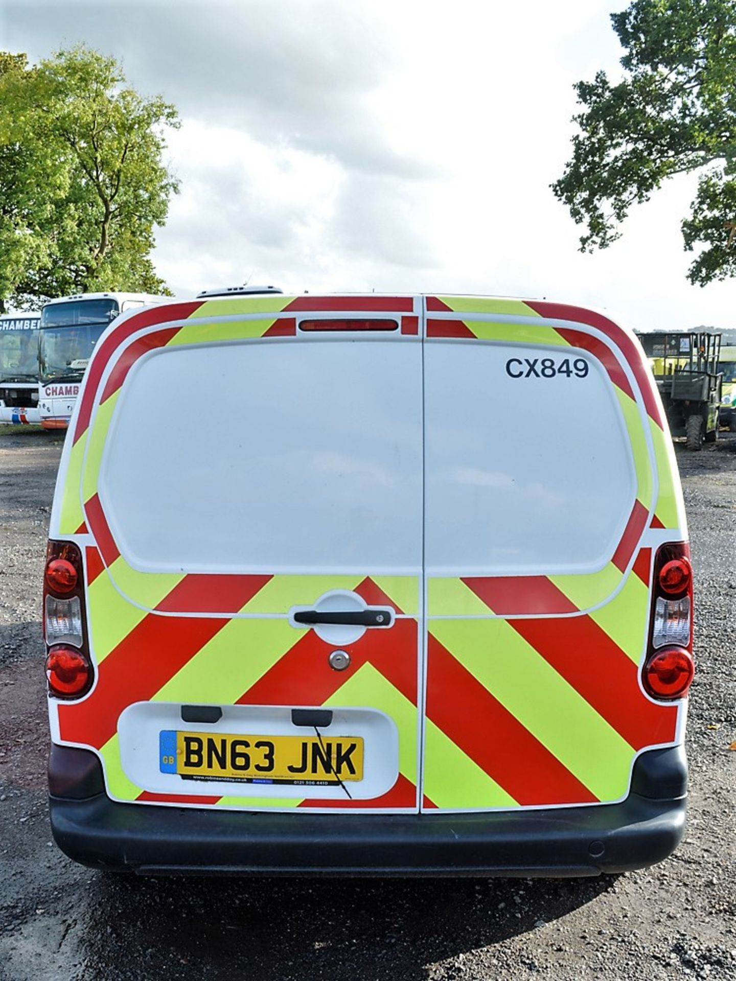 Peugeot Partner Profession 1560cc HDi panel van Registration Number: BN63 JNK Date of - Image 6 of 8