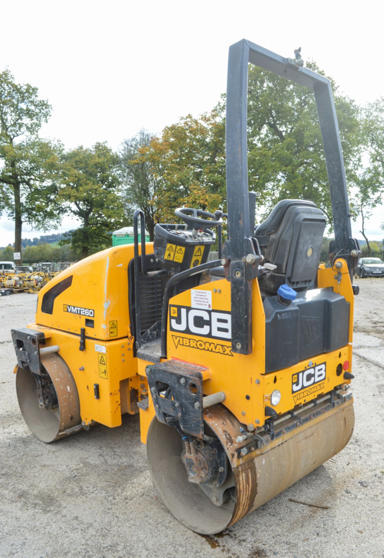 JCB Vibromax VMT260 double drum ride on roller Year: 2011 S/N: 2803247 Recorded Hours: 531 A563273 - Image 4 of 8