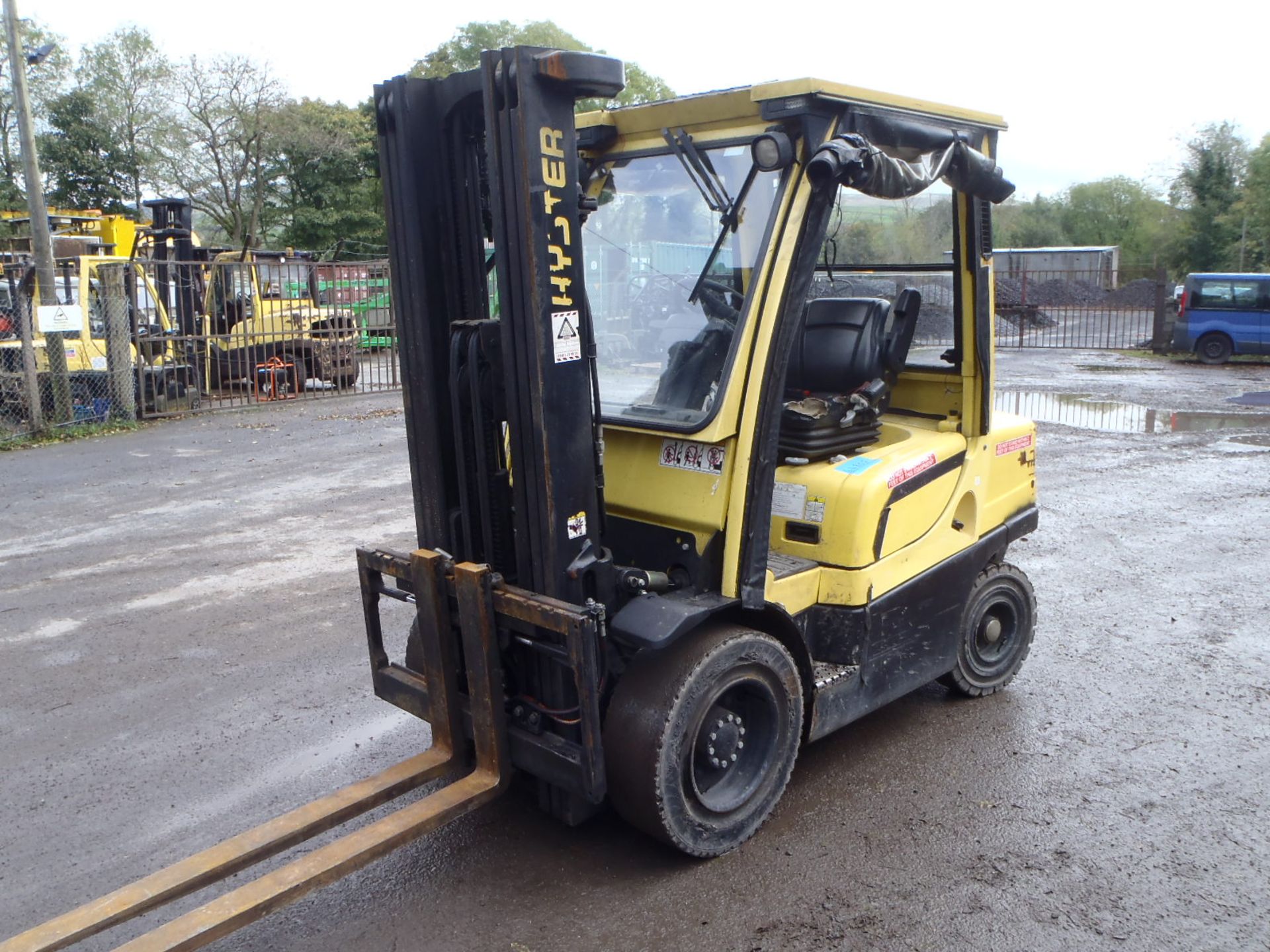 Hyster H3.0 FT 3 tonne diesel driven fork lift truck Year: 2010 S/N: 3110H Recorded Hours: 9438