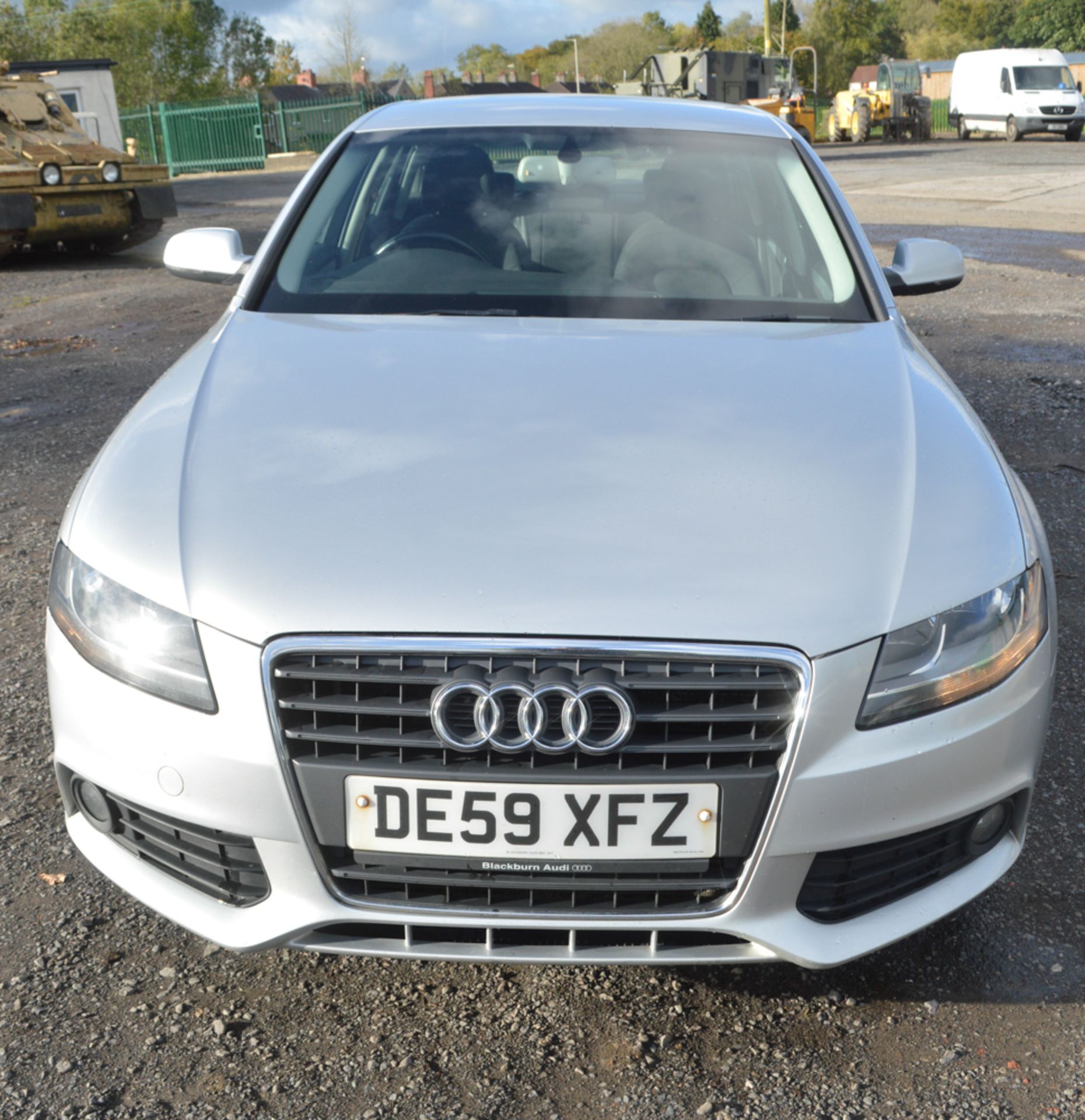 Audi A4 SE 2.0 TDI automatic 4 door saloon car Registration Number: DE59 XFZ Date of Registration: - Image 5 of 12