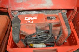 Hilti DCSE20 110v wall chaser c/w carry case A511101