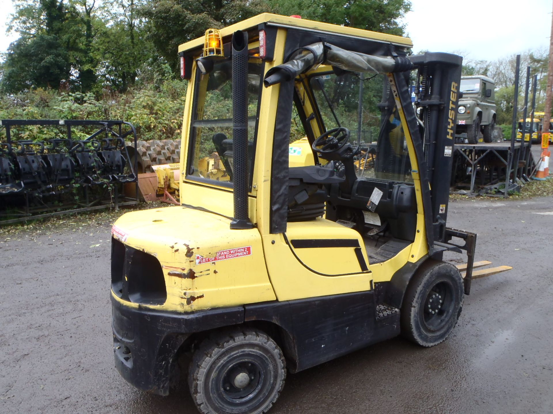 Hyster H3.0 FT 3 tonne diesel driven fork lift truck Year: 2010 S/N: 3110H Recorded Hours: 9438 - Image 3 of 7