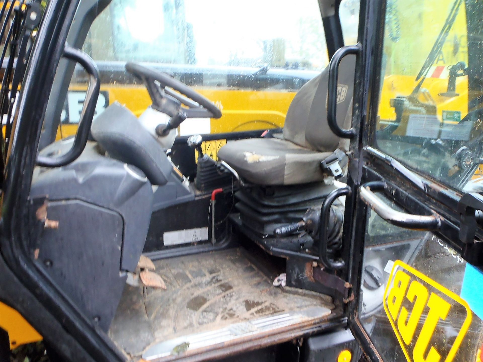 JCB 535-95 9.5 metre telescopic handler Year: 2011 S/N: 1526621 Recorded Hours:  ** Please note this - Image 5 of 7