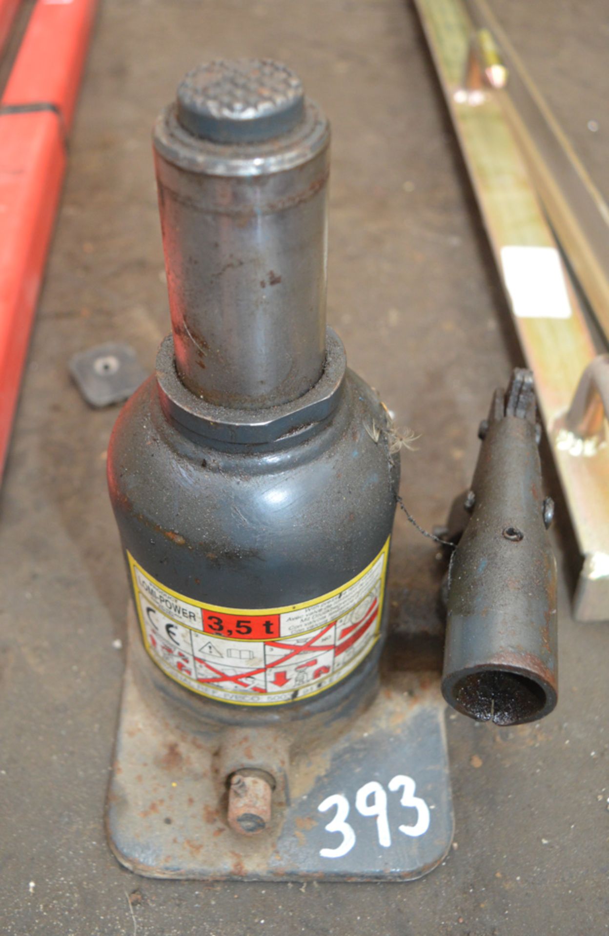 Hydraulic bottle jack