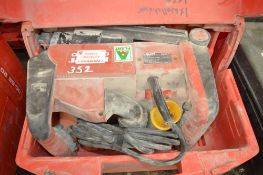 Hilti DCSE20 110v wall chaser c/w carry case A559158