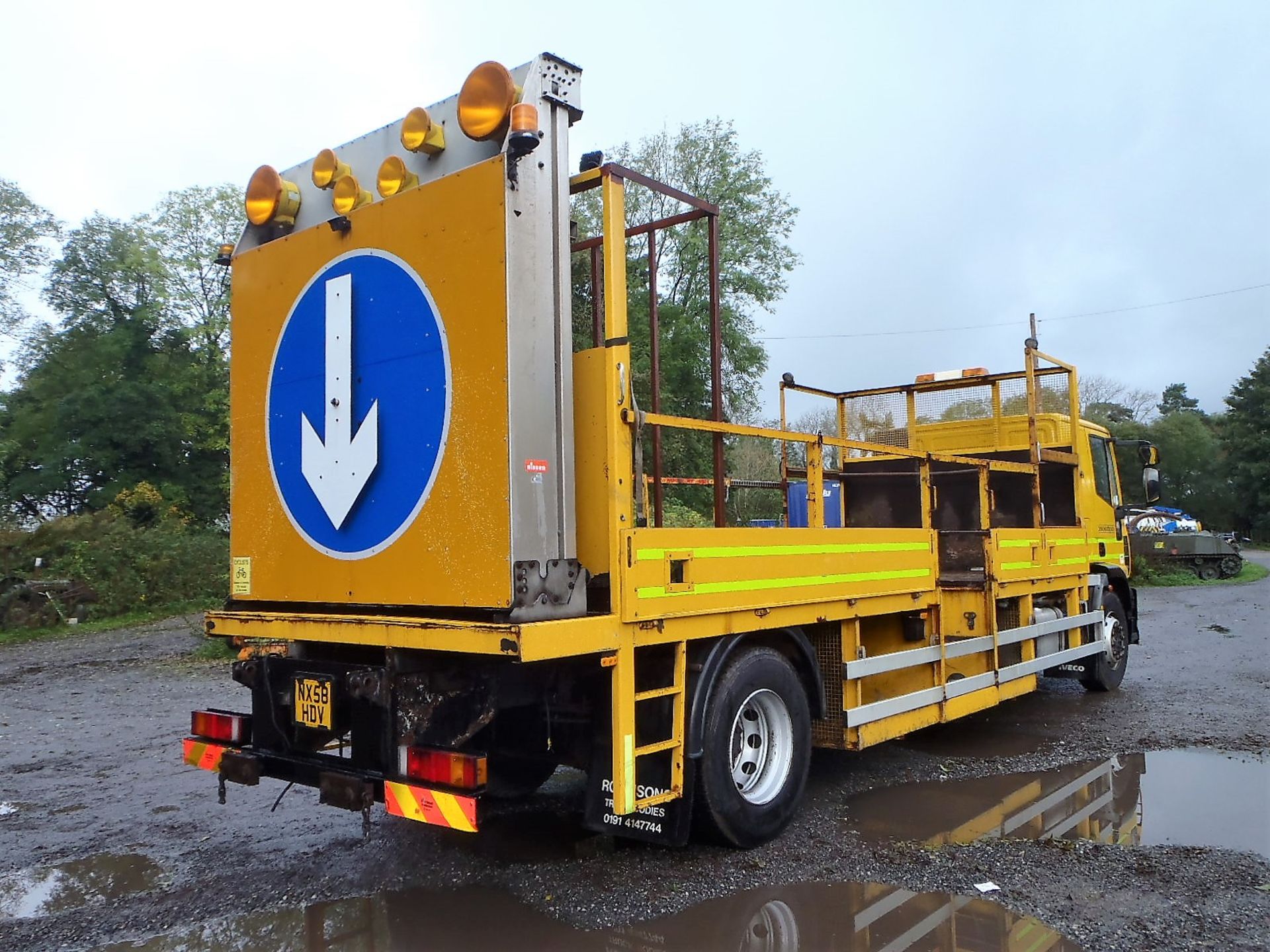 Iveco Eurocargo 18E25 18 tonne flat bed lorry Registration Number: NX58 HDV Date of Registration: - Image 4 of 7