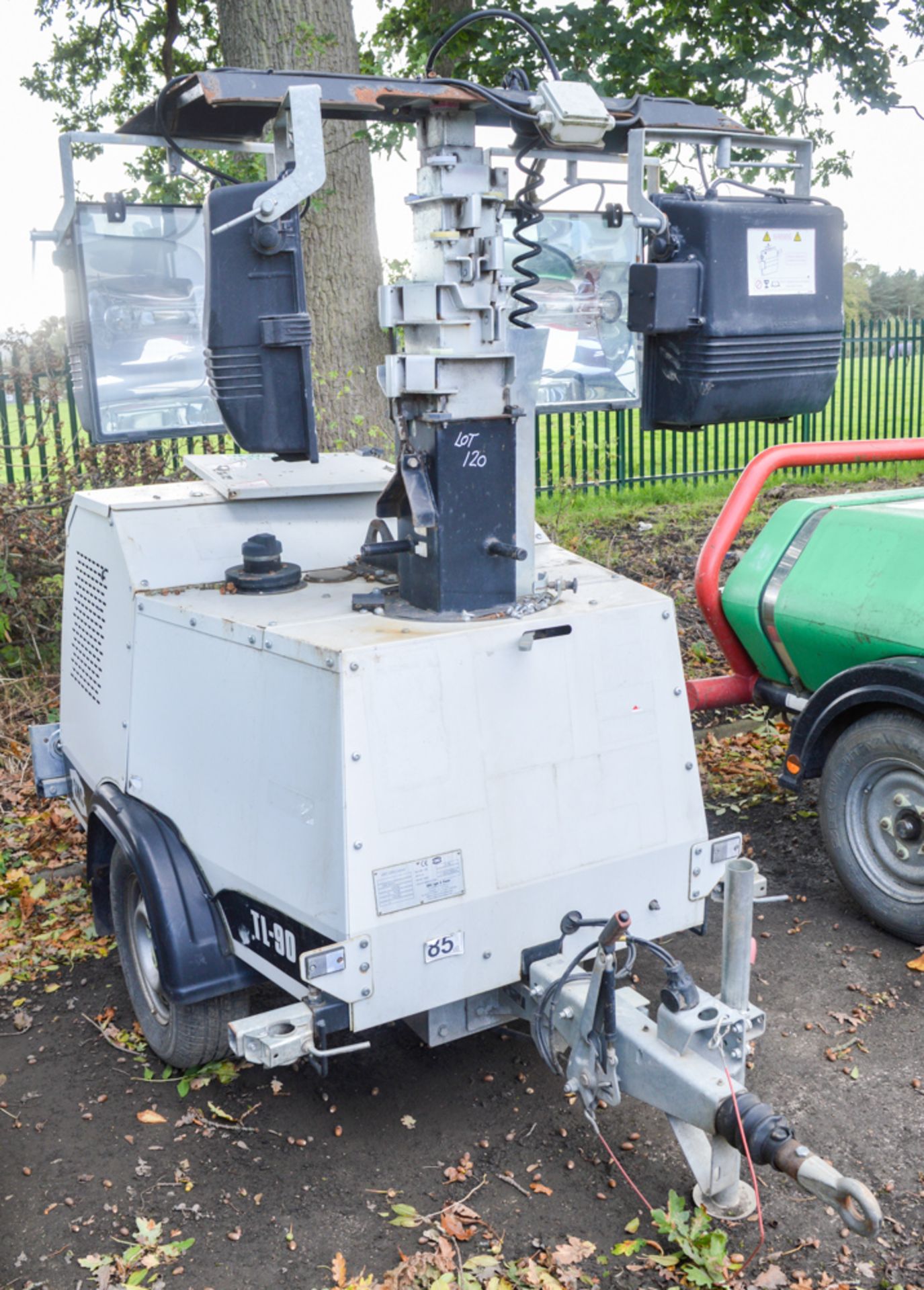 SMC TL90 diesel driven mobile lighting tower Year: 2012 S/N: CG005323