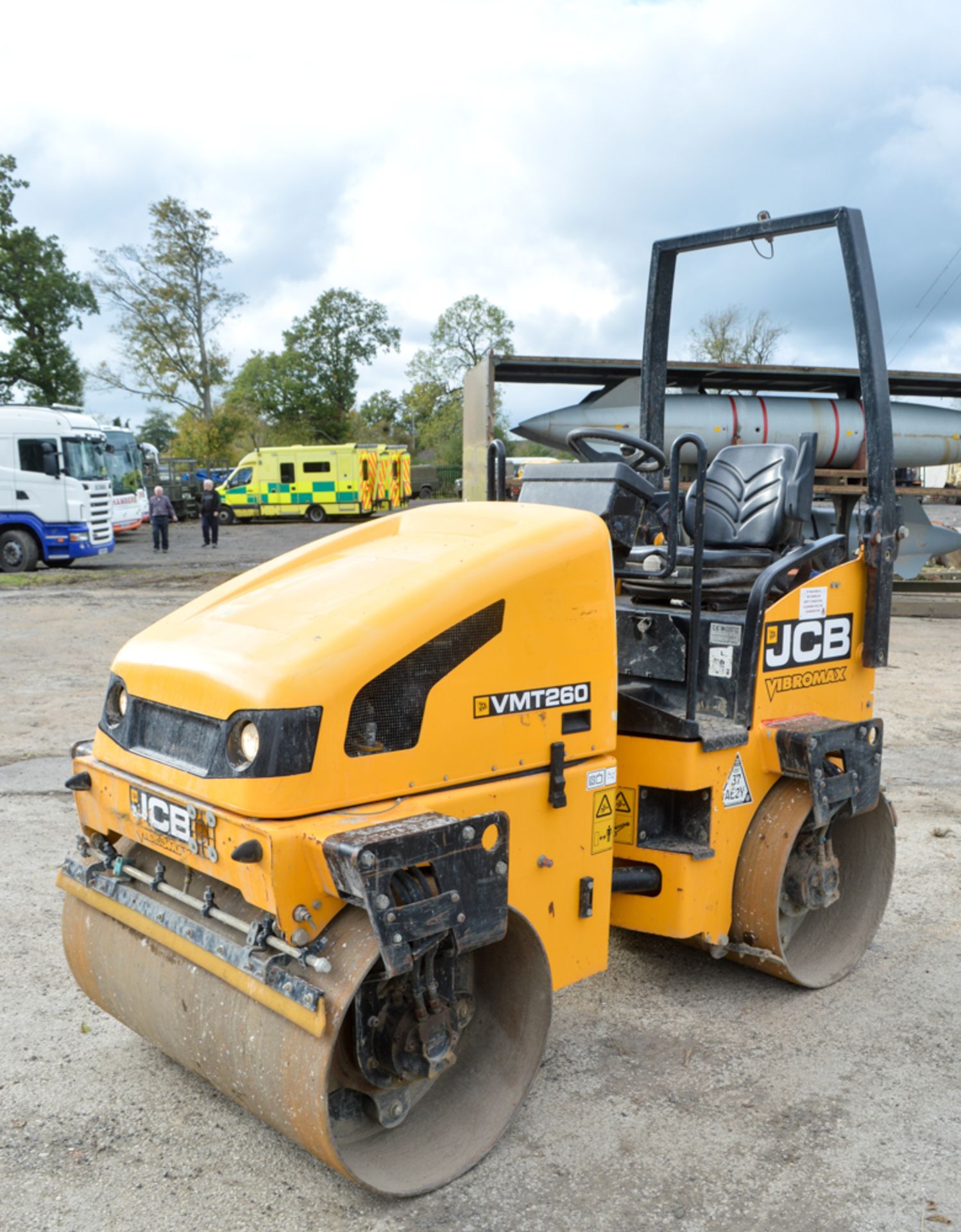 JCB Vibromax VMT260 double drum ride on roller Year: 2011 S/N: 2803247 Recorded Hours: 531 A563273