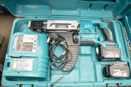 Makita 14v cordless screwgun c/w 2 batteries, charger & carry case A590657