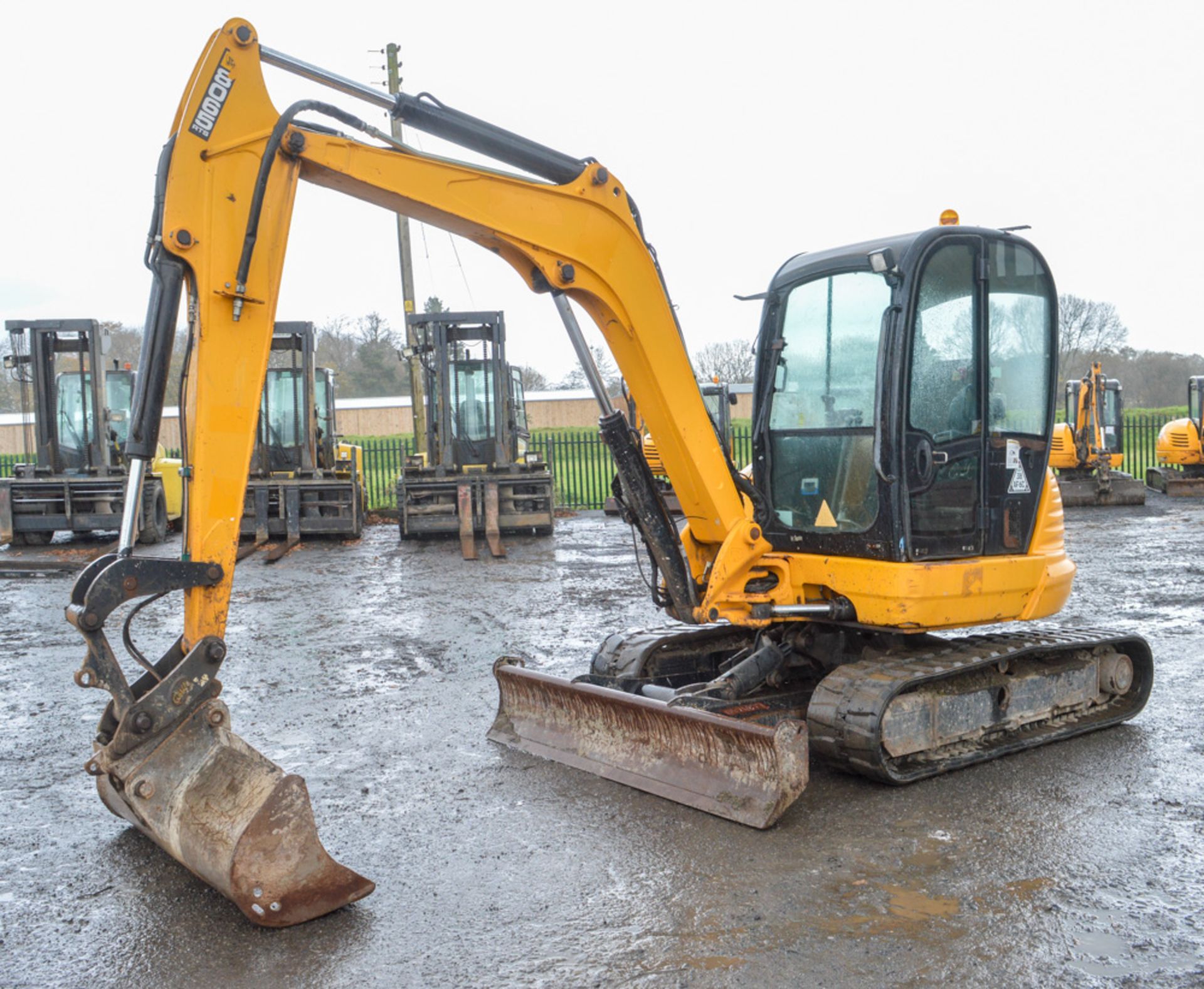 JCB 8065 RTS 6.5 tonne rubber tracked excavator Year: 2012 S/N: 1538222 Recorded Hours: 2613