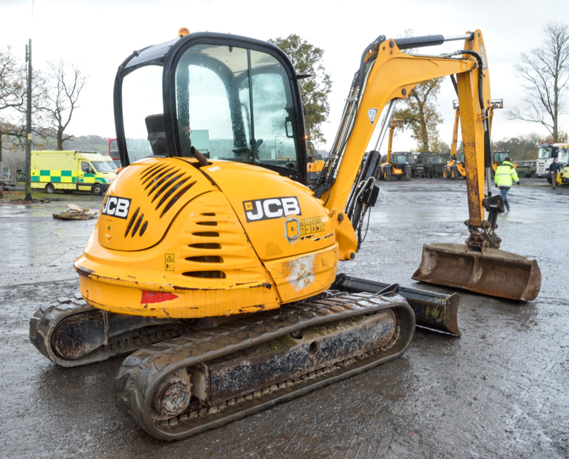 JCB 8065 RTS 6.5 tonne rubber tracked excavator Year: 2012 S/N: 1538222 Recorded Hours: 2613 - Image 3 of 12