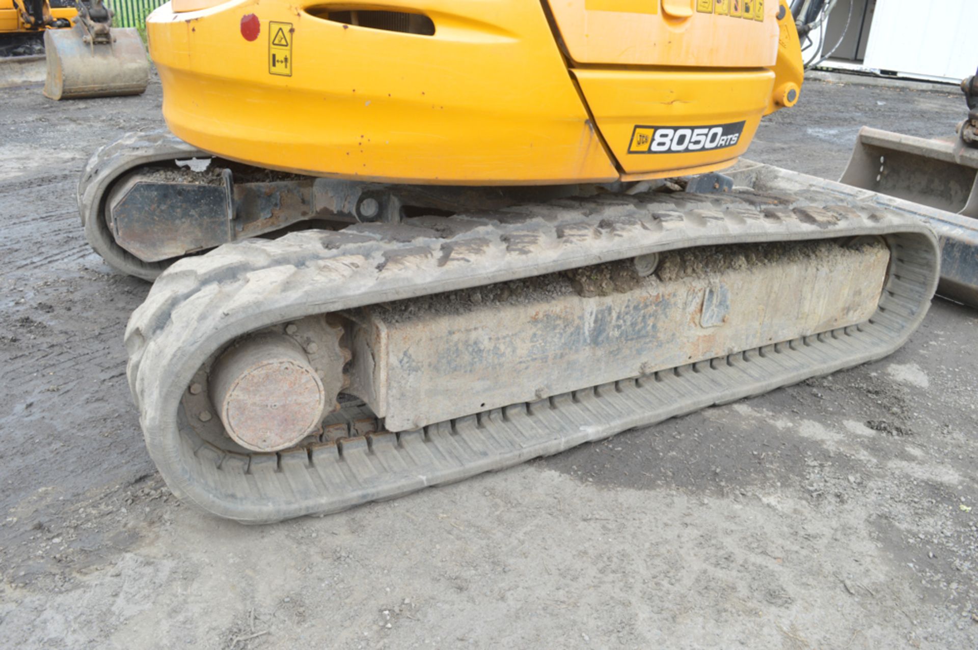 JCB 8050 RTS 5 tonne rubber tracked excavator Year: 2011 S/N: 1741604 Recorded Hours: 3299 blade, - Image 8 of 11