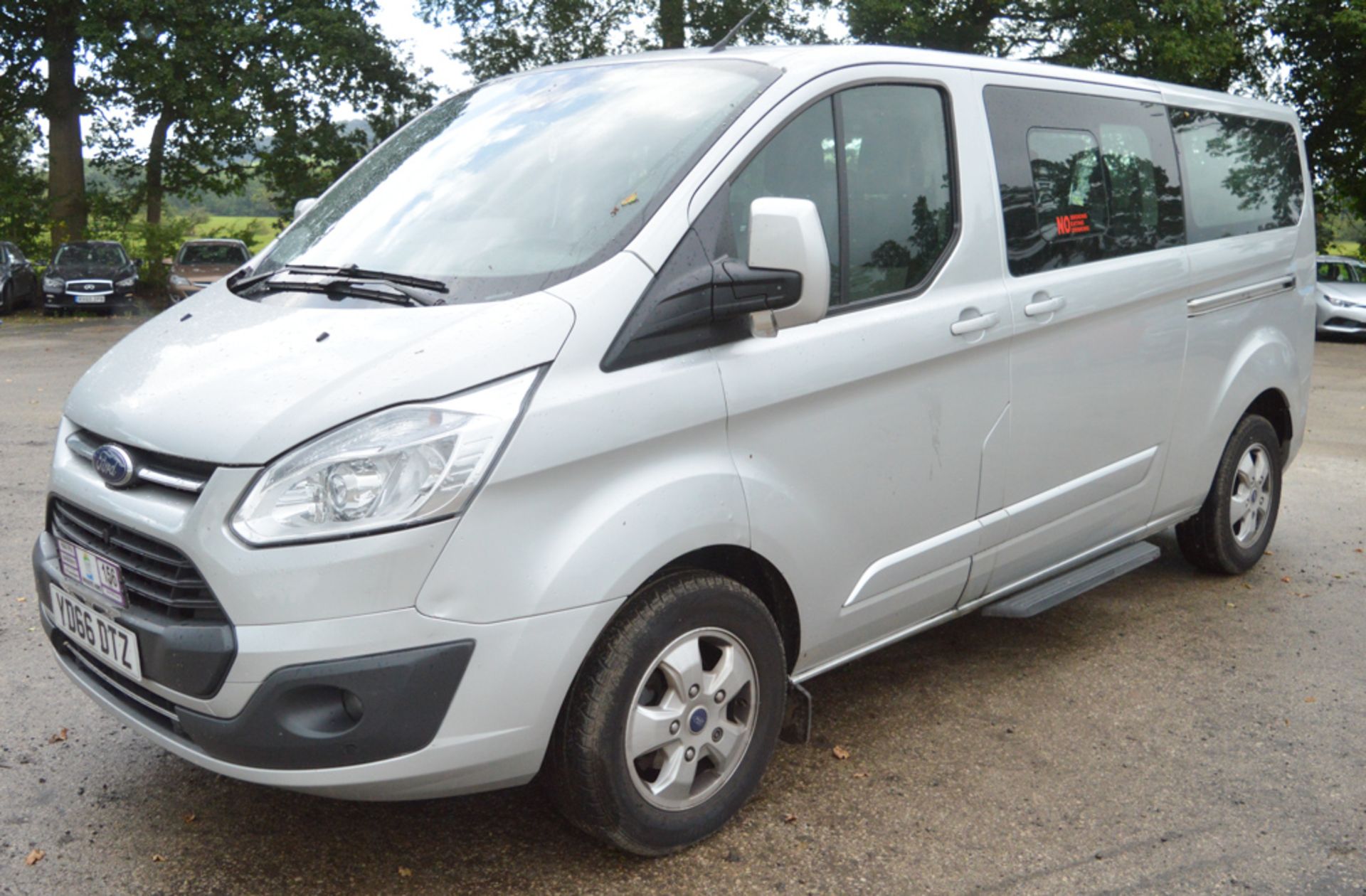 Ford Tourneo Custom 8 seat minibus  Registration Number: YD66 DTZ Date of Registration: 01/09/2016 - Image 4 of 12