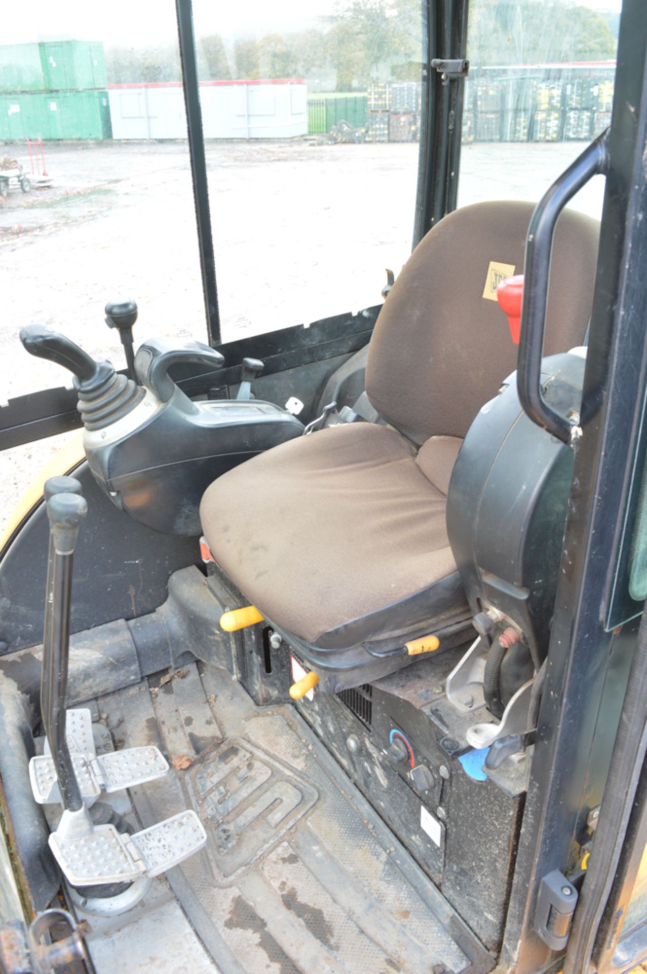 JCB 8030 ZTS 3 tonne rubber tracked mini excavator Year: 2011 S/N: E02021360 Recorded Hours: 2511 - Image 11 of 12