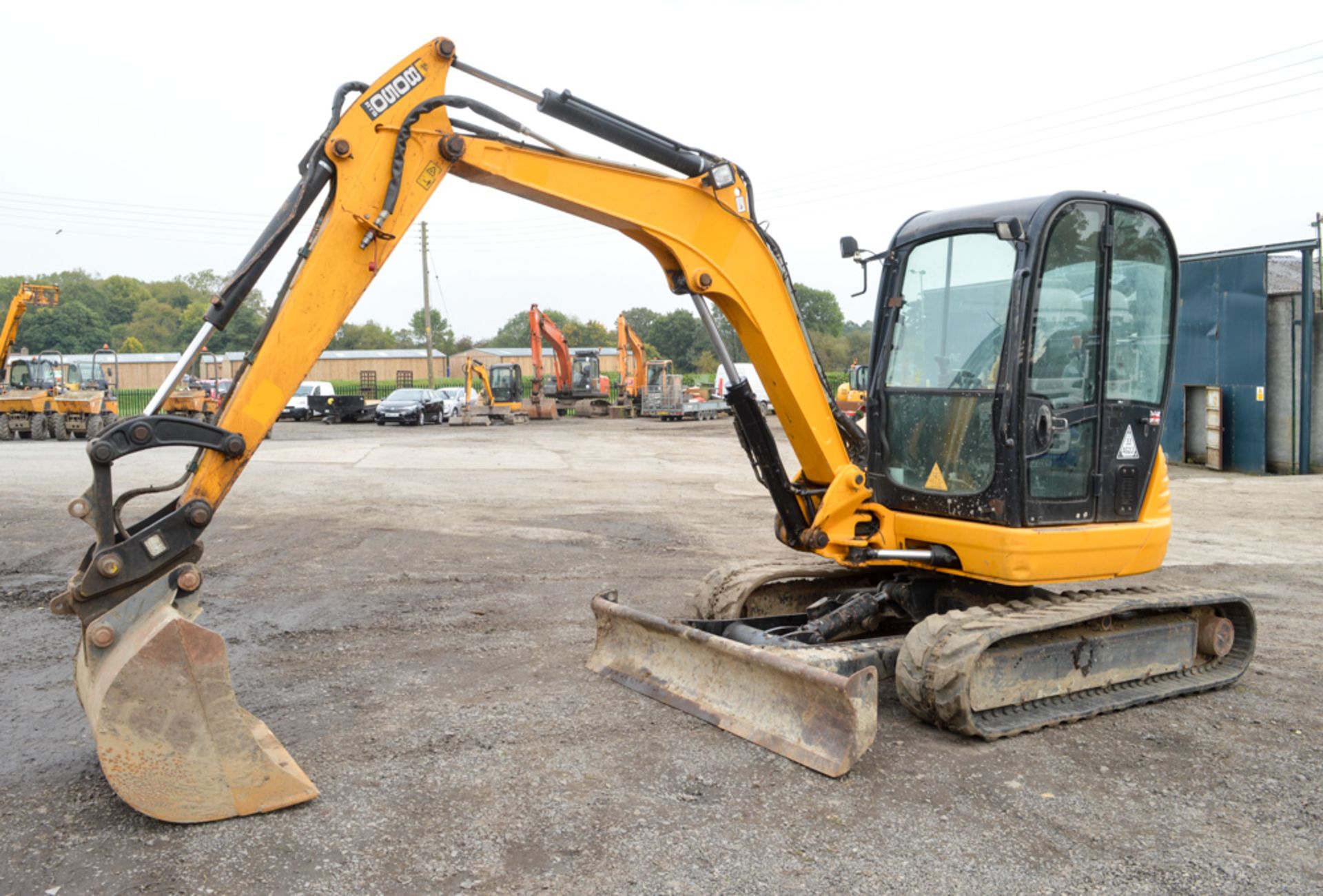 JCB 8050 RTS 5 tonne rubber tracked excavator Year: 2012 S/N: 1741769 Recorded Hours: 2389 blade,