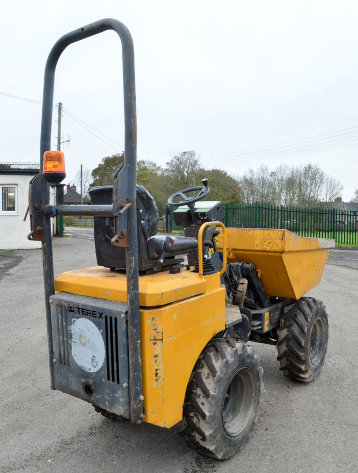 Benford Terex HD1000 1 tonne hi-tip dumper Year: 2004 S/N: E403HM095 Recorded Hours: 3470 2280 - Image 3 of 11