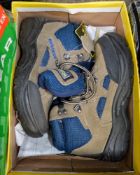 Pair of brown/blue safety boots Size 6 New & unused