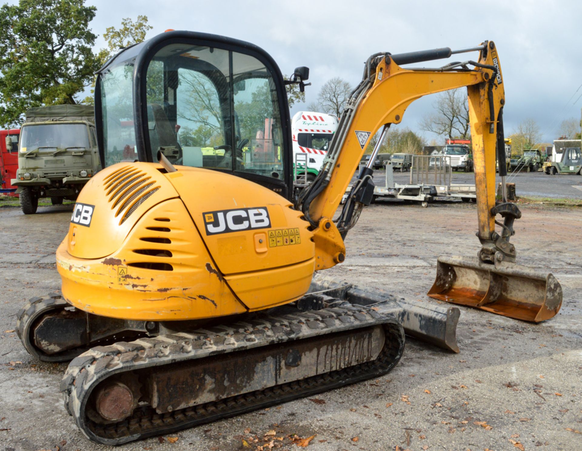 JCB 8050 RTS 5 tonne rubber tracked mini excavator Year: 2011 S/N: 01741638 Recorded Hours: 2432 - Image 3 of 12