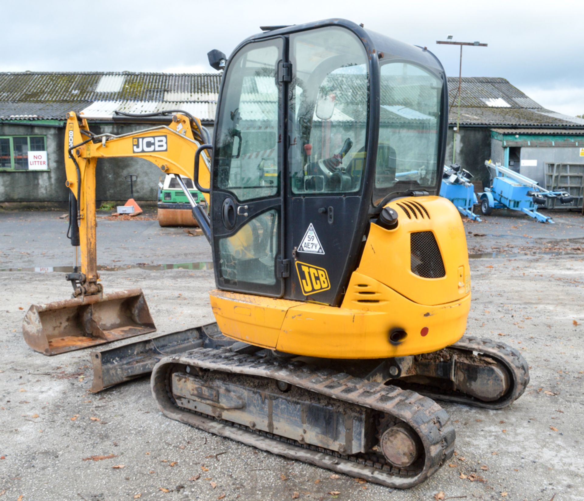 JCB 8030 ZTS 3 tonne rubber tracked mini excavator Year: 2011 S/N: E02021360 Recorded Hours: 2511 - Image 2 of 12