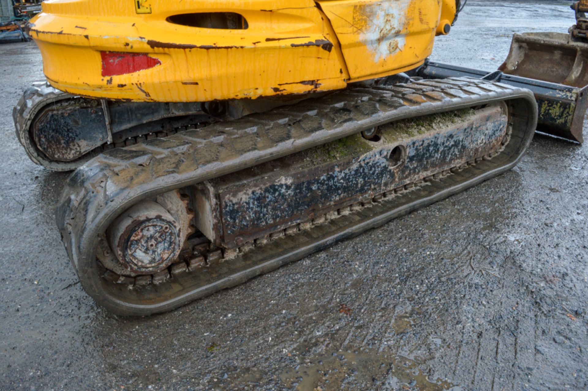 JCB 8065 RTS 6.5 tonne rubber tracked excavator Year: 2012 S/N: 1538222 Recorded Hours: 2613 - Image 7 of 12