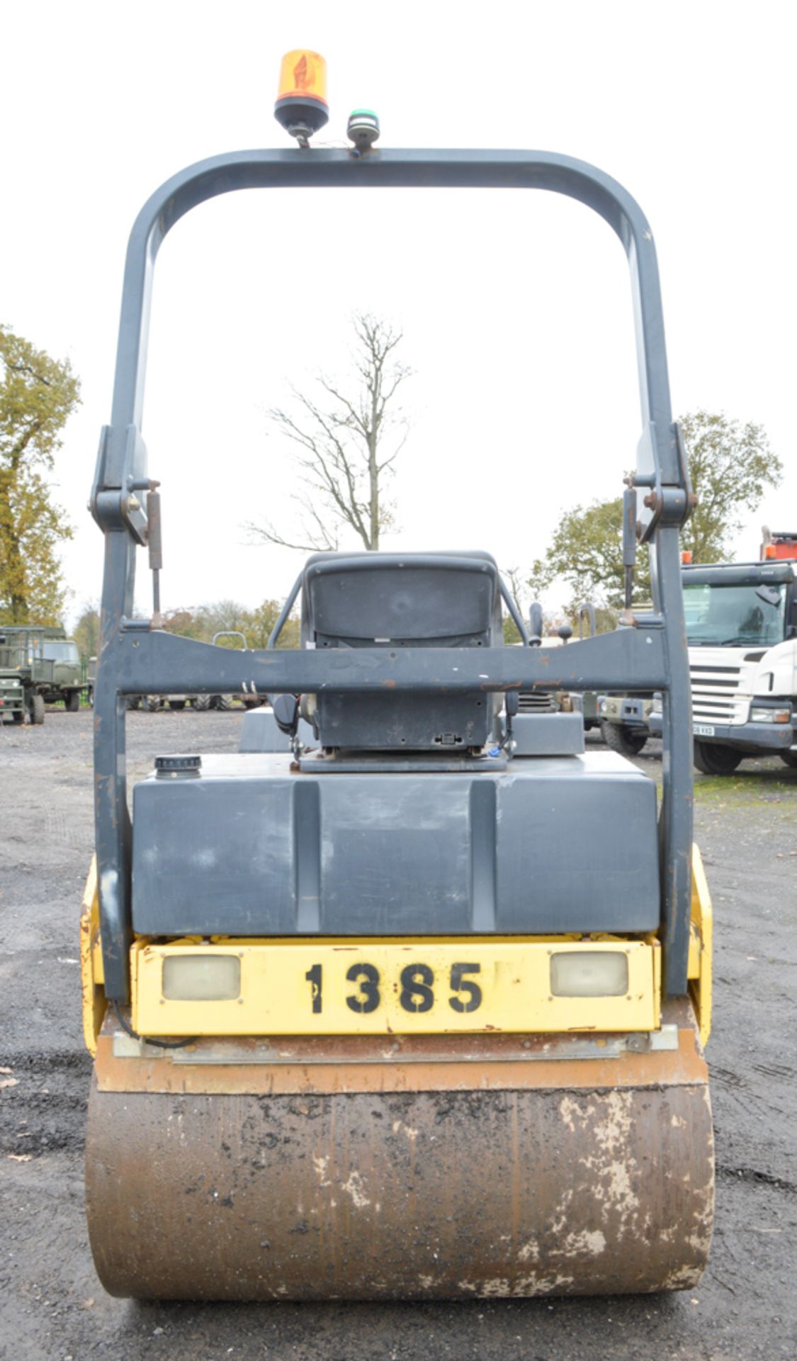 Bomag BW138 AD double drum ride on roller Year: 2006 S/N: 142443 Recorded Hours: Not displayed ( - Image 6 of 8