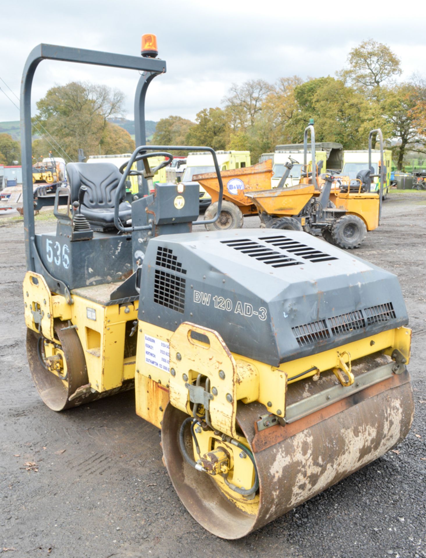 Bomag BW120 AD-3 double drum ride on roller Year: 2003 S/N: 518736 Recorded Hours: 1630 536 - Image 4 of 8