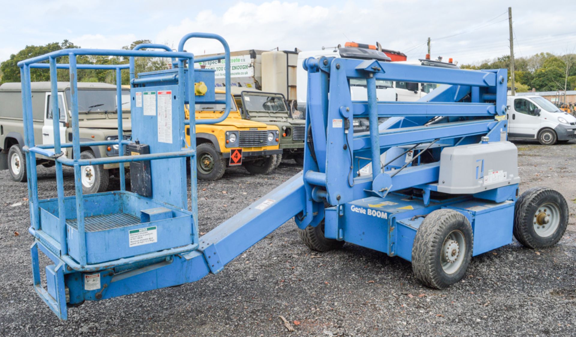 Genie Boom Z45/22 45 ft battery electric articulated boom lift access platform Year: 1997 S/N: