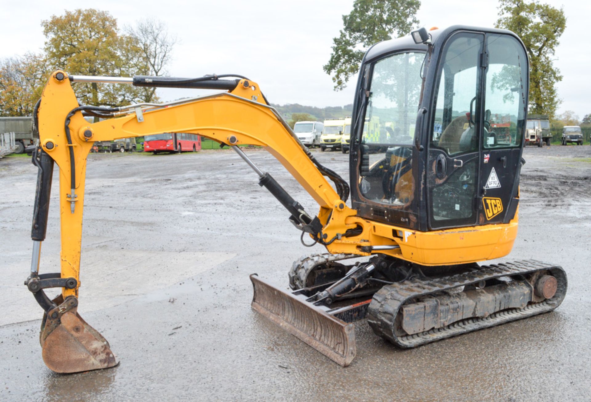 JCB 8025 ZTS 2.5 tonne rubber tracked mini excavator Year: 2012 S/N: 2012 Recorded Hours: 1367