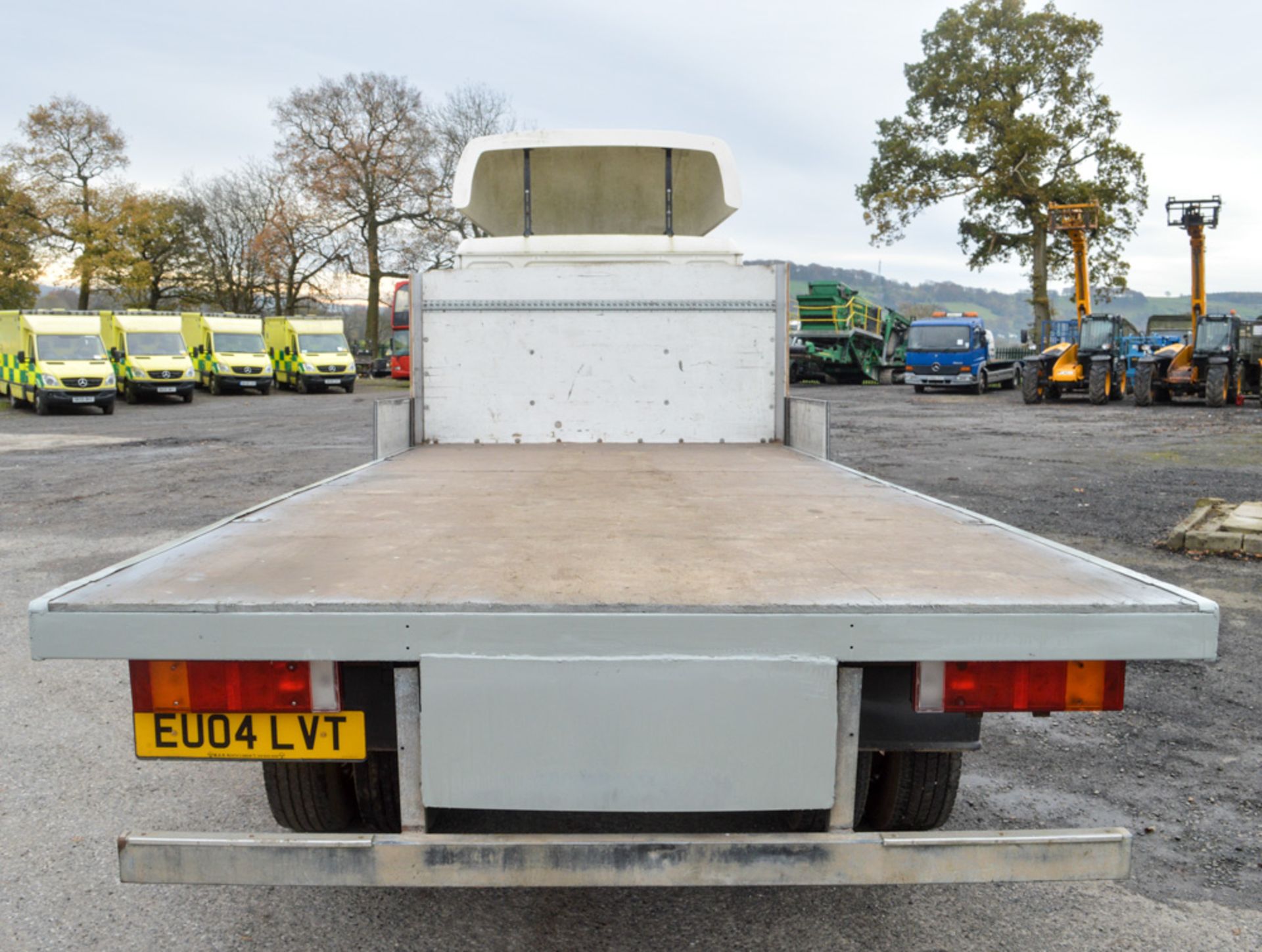 MAN LE 10 220 10 tonne flat bed lorry Registration Number: EU04 LVT Date of Registration: 26/04/2004 - Image 6 of 8