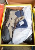 Pair of brown /blue safety boots Size 10 New & unused