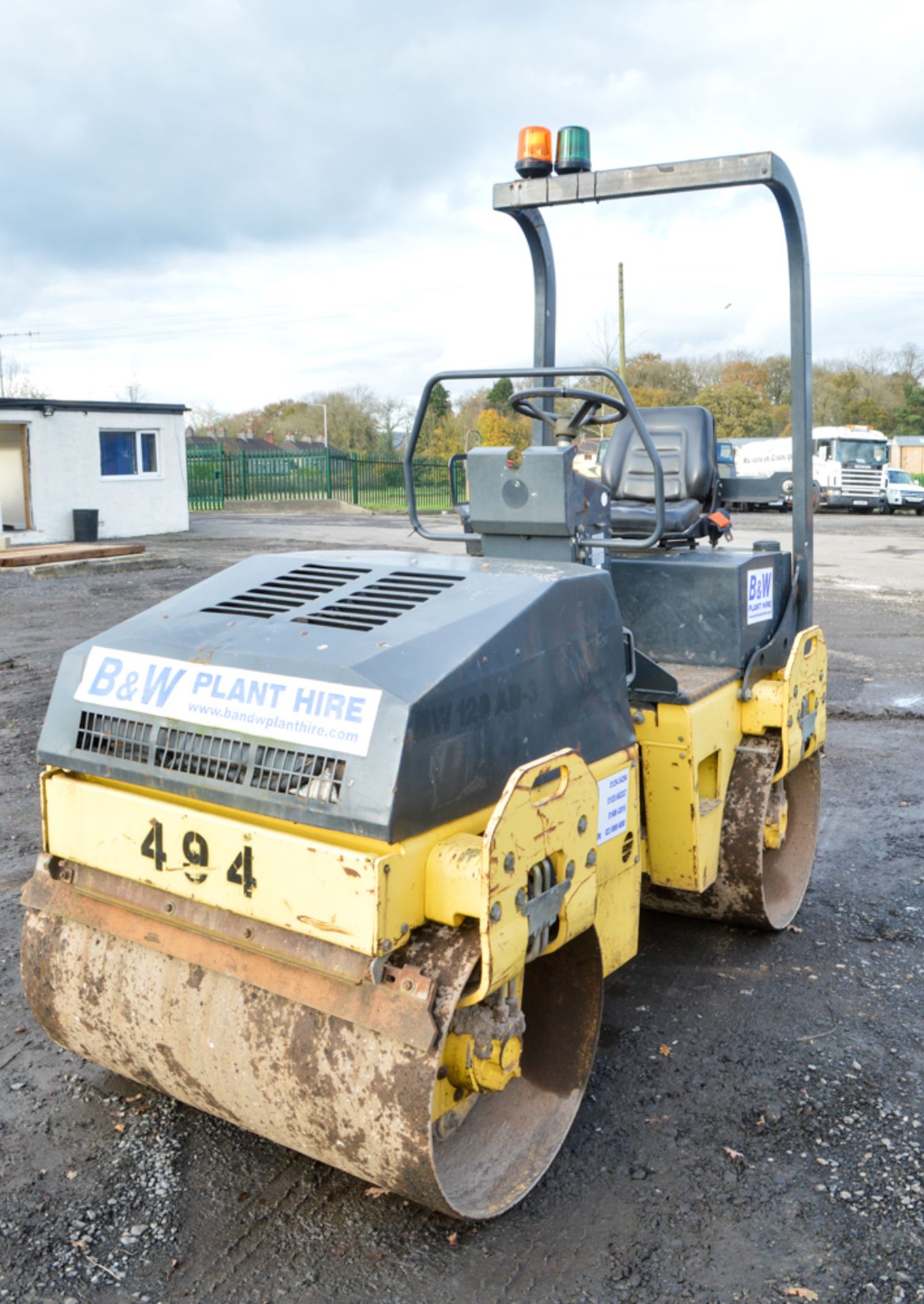 Bomag BW120 AD-3 double drum ride on roller Year: 2003 S/N: 518678 Recorded Hours: 1483 494 - Image 2 of 8