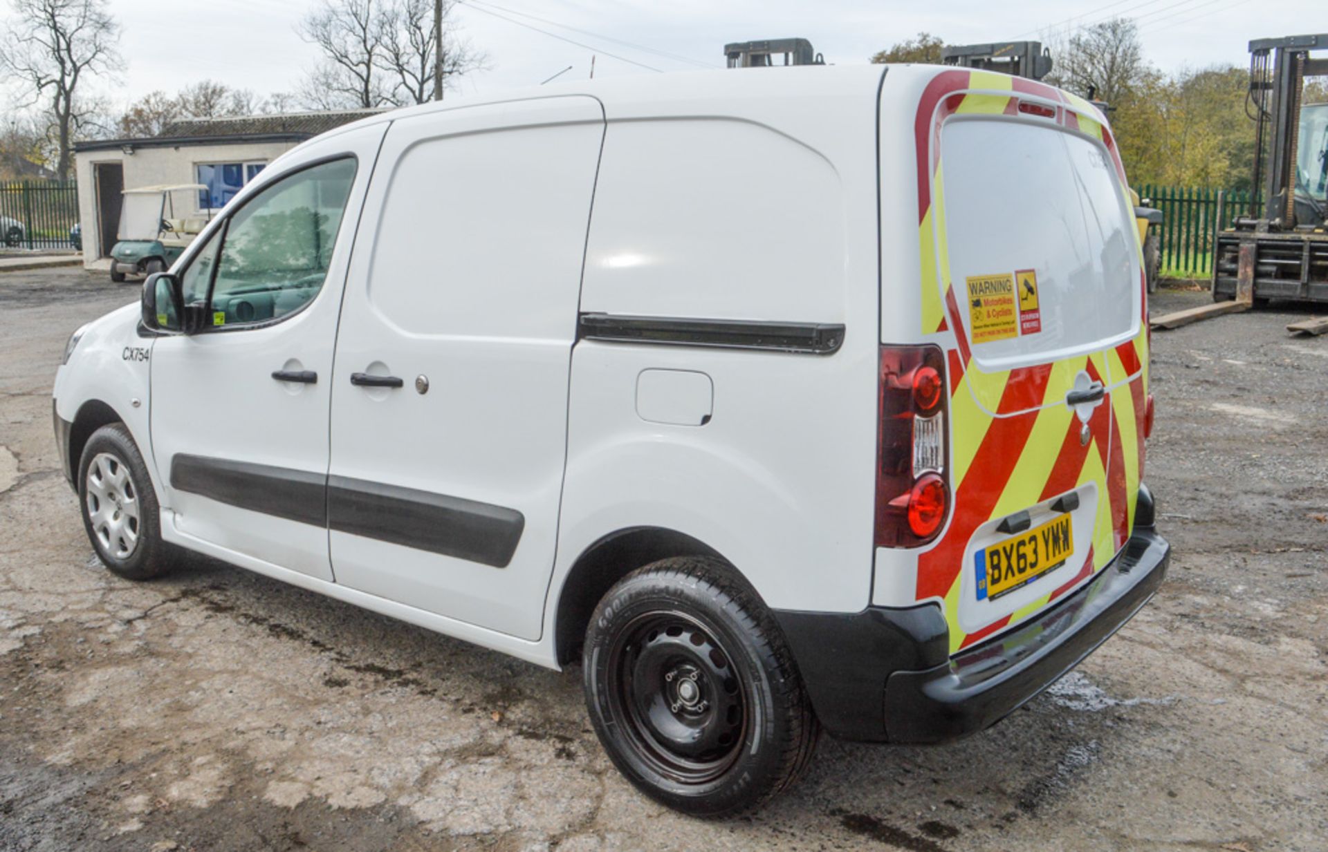 Peugeot Partner 625 Professional HDi panel van Registration Number: BX63 YMW Date of registration: - Image 3 of 8