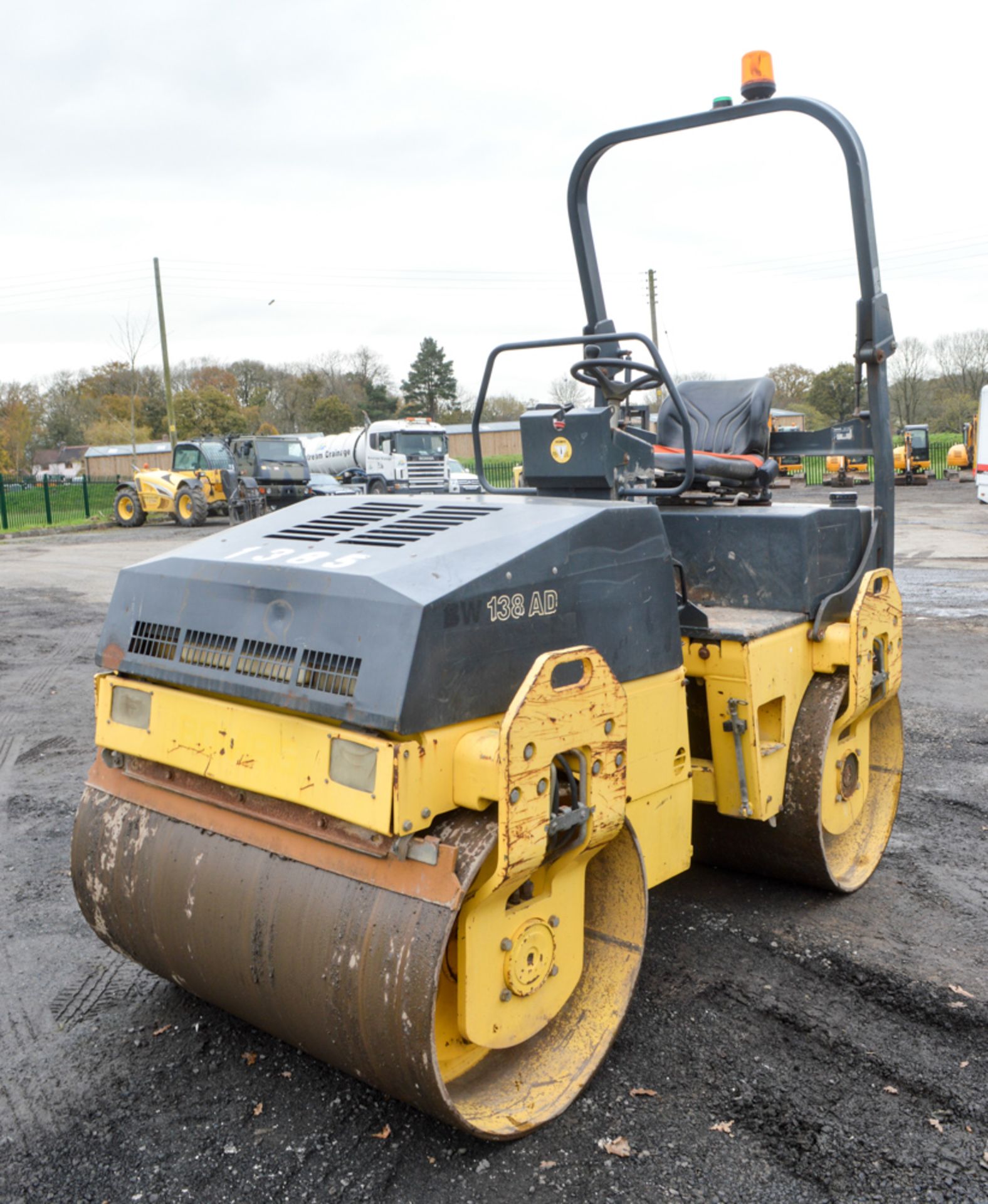 Bomag BW138 AD double drum ride on roller Year: 2006 S/N: 142443 Recorded Hours: Not displayed ( - Image 2 of 8