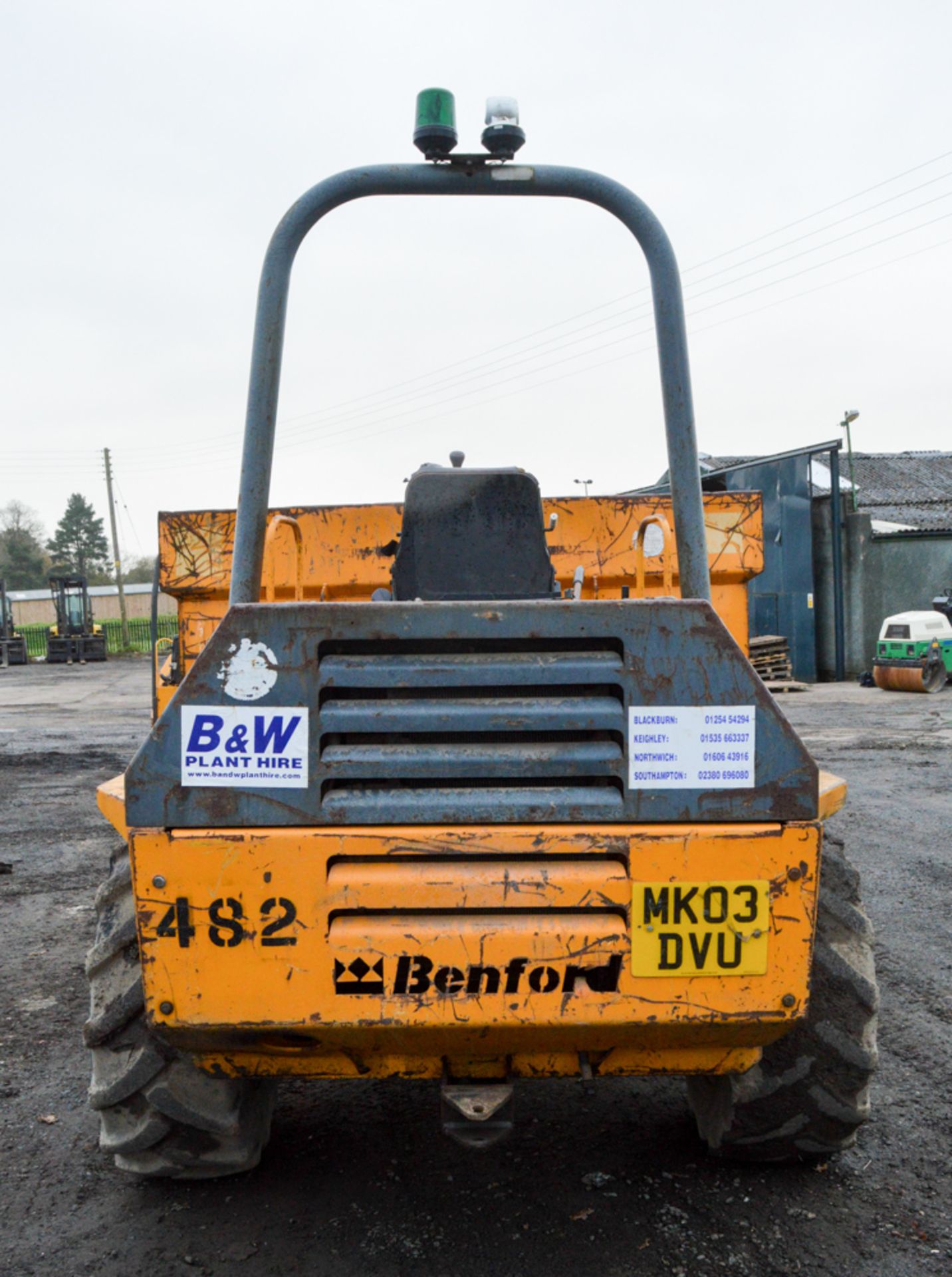 Benford Terex 6 tonne straight skip dumper Year: 2003 S/N: E303EE116 Recorded Hours: Not - Image 6 of 11