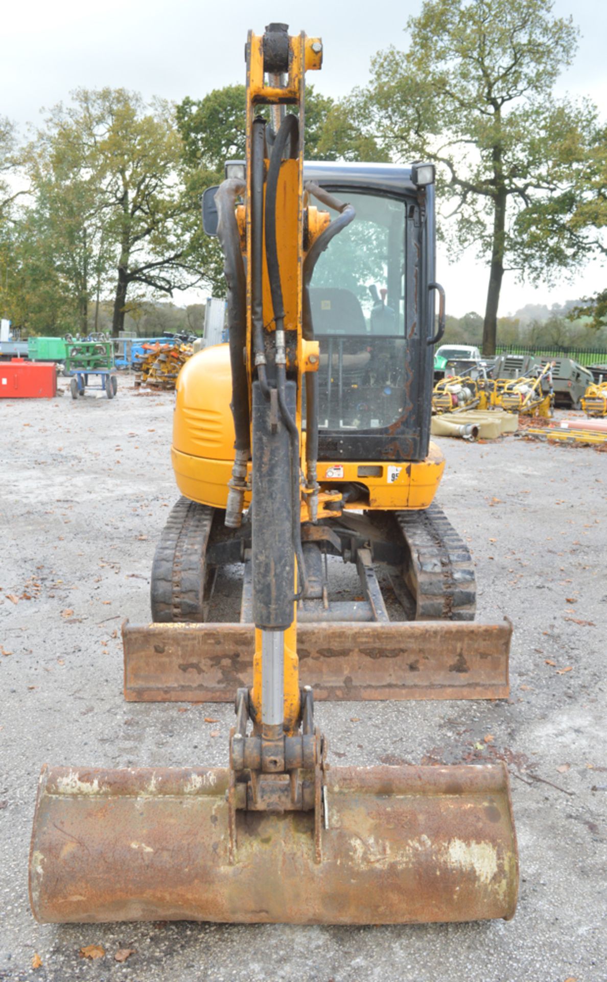 JCB 8030 ZTS 3 tonne rubber tracked mini excavator Year: 2011 S/N: E02021360 Recorded Hours: 2511 - Image 5 of 12