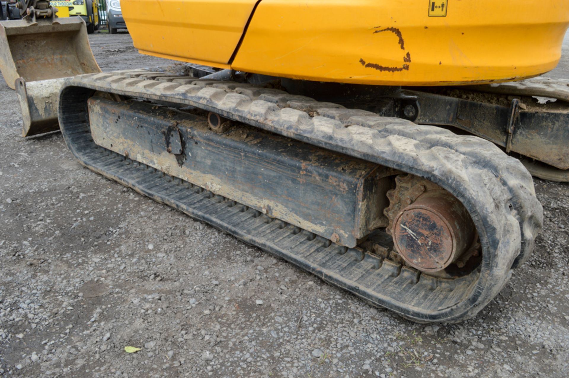 JCB 8050 RTS 5 tonne rubber tracked excavator Year: 2012 S/N: 1741769 Recorded Hours: 2389 blade, - Image 7 of 11