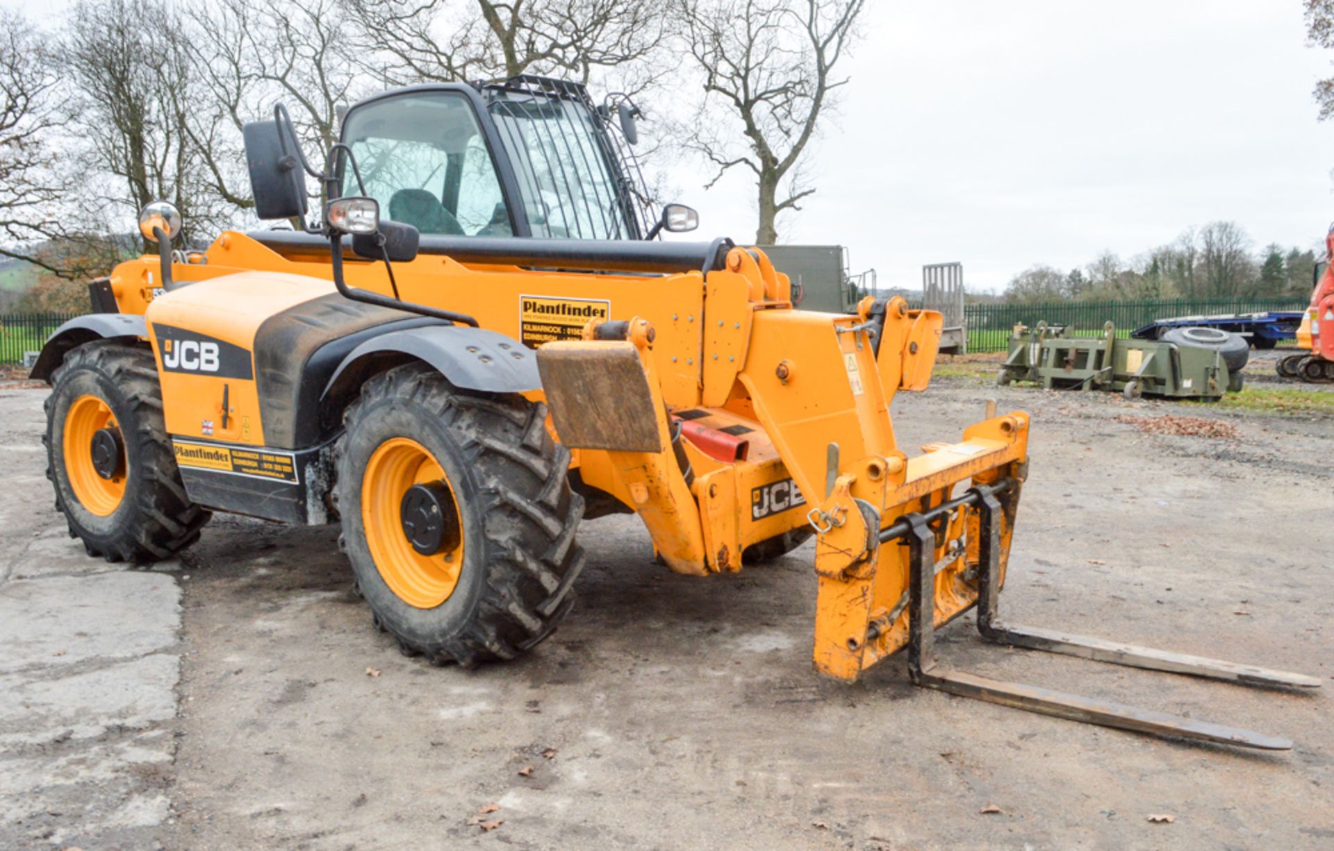 JCB 535-125 Hi-Viz 12.5 metre telescopic handler Year: 2012 S/N: 2149140 Recorded Hours: 2182 c/w - Image 4 of 13