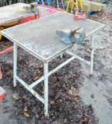 Collapsible work bench c/w vice E0009906