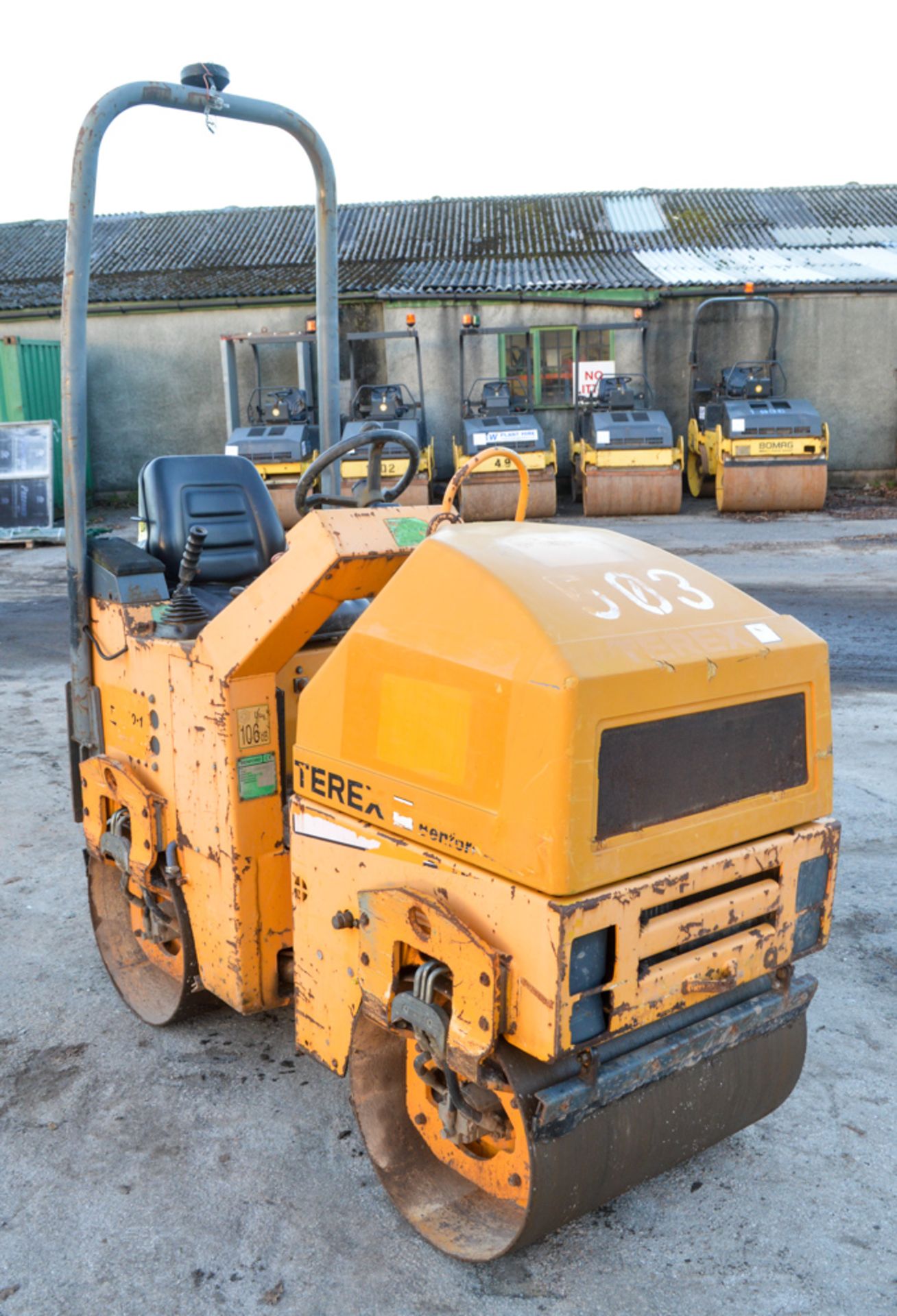 Benford Terex TV800-1 double drum ride on roller Year: 2003 S/N: E304HU064 Recorded Hours: Not - Image 4 of 9