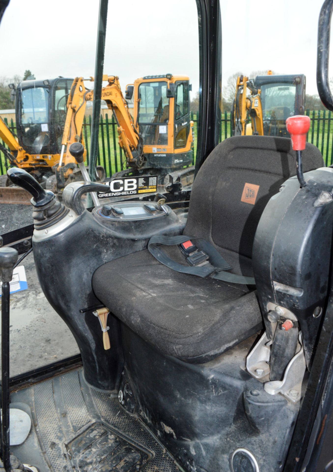 JCB 801.6 1.5 tonne rubber tracked mini excavator Year: 2012 S/N: 1794962 Recorded Hours: 1846 - Image 11 of 11